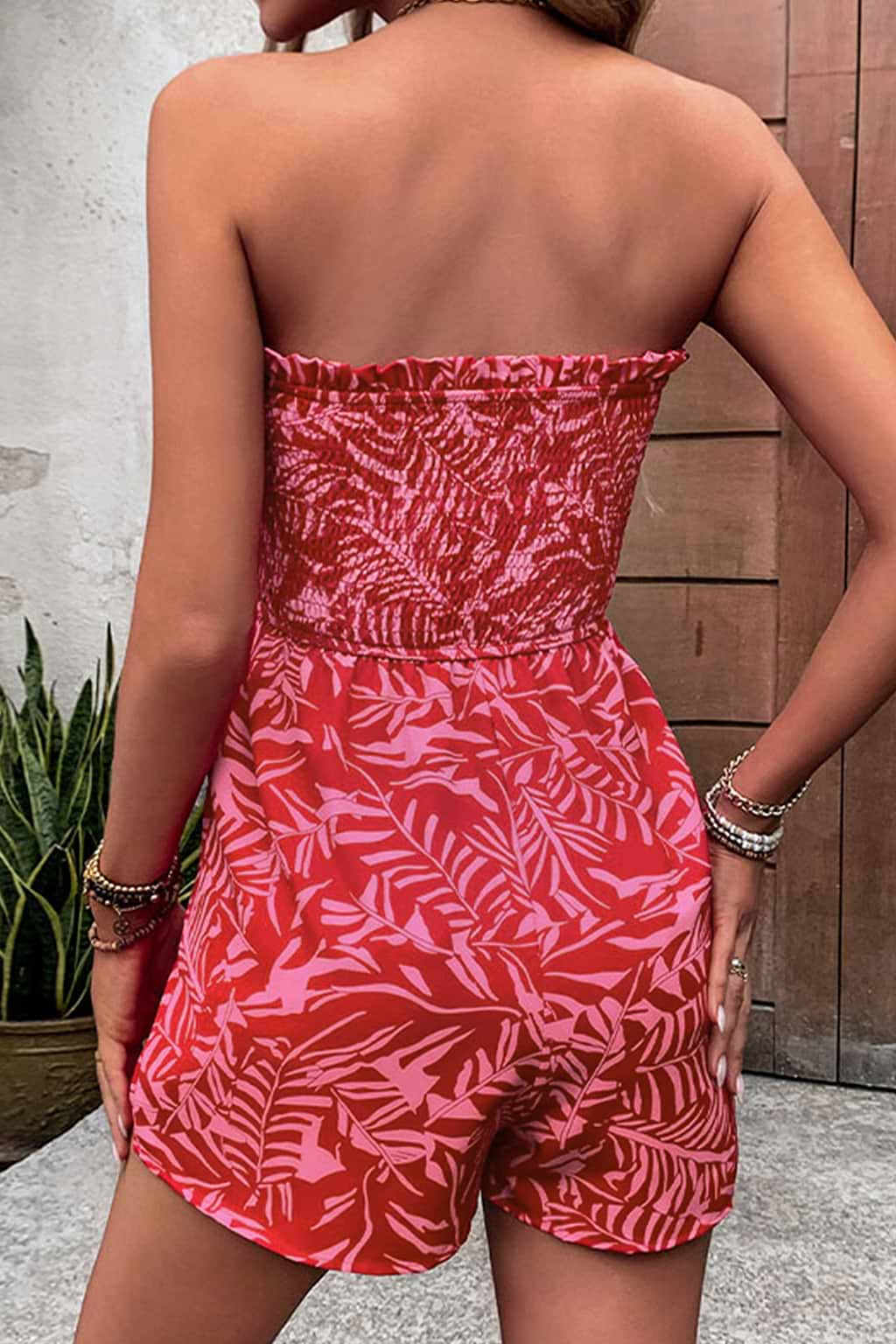 Schlauch-Strampler mit tropischem Blattmuster