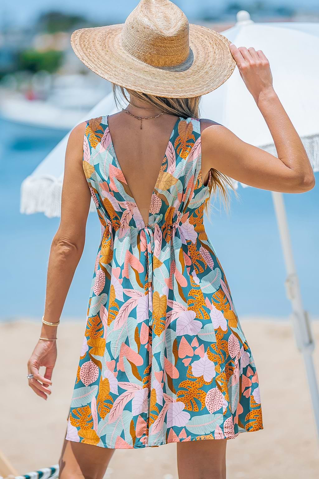 Tropisches ärmelloses Viskose-Minikleid