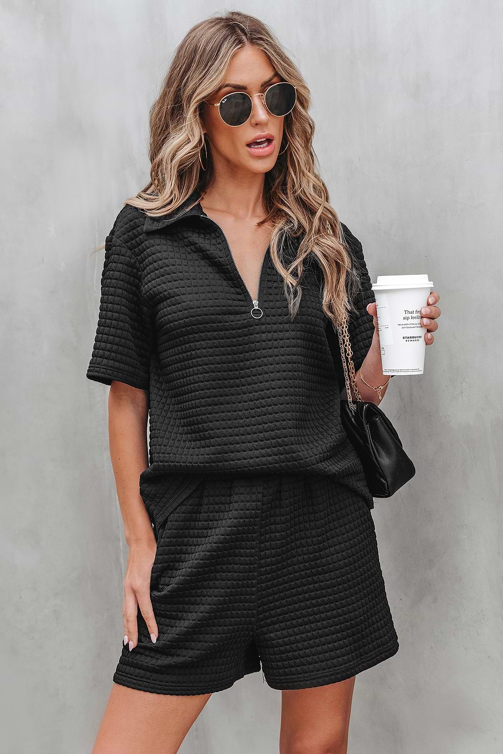 Gestricktes O-Ring-Top & Shorts-Set