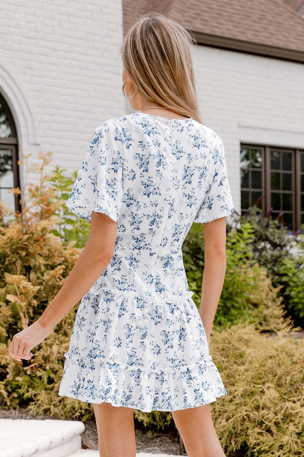 Floral Print Ruffled V-Neck Mini Dress