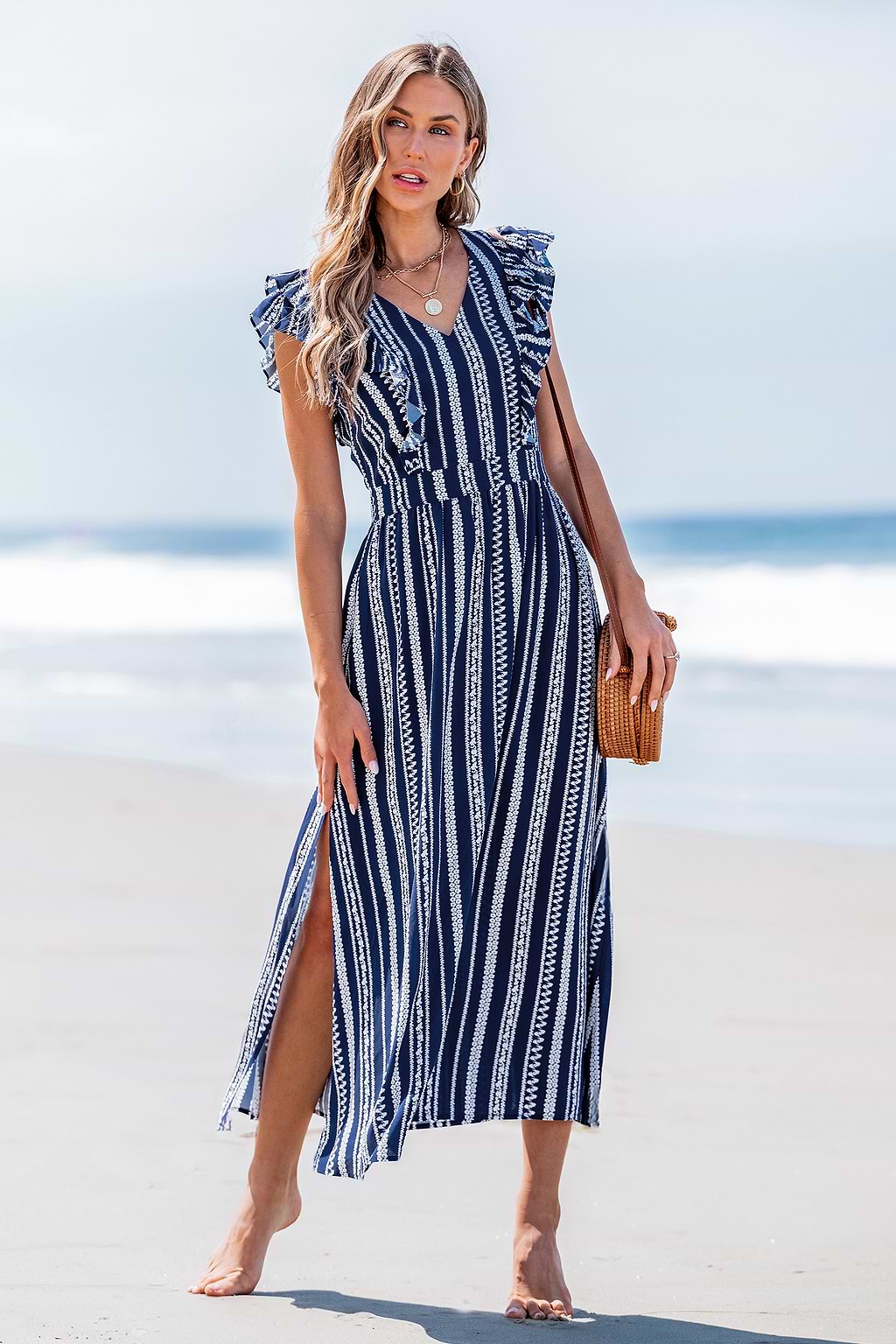 Vestido largo con cuello en V y volantes a rayas boho azul