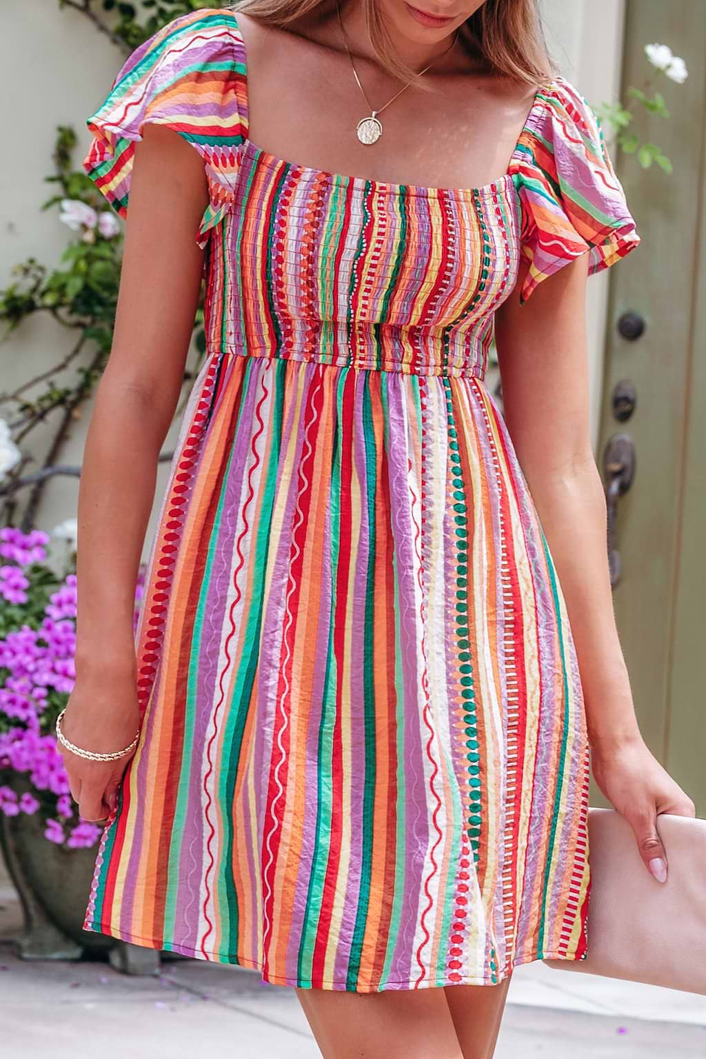 Robe courte à rayures avec smocks