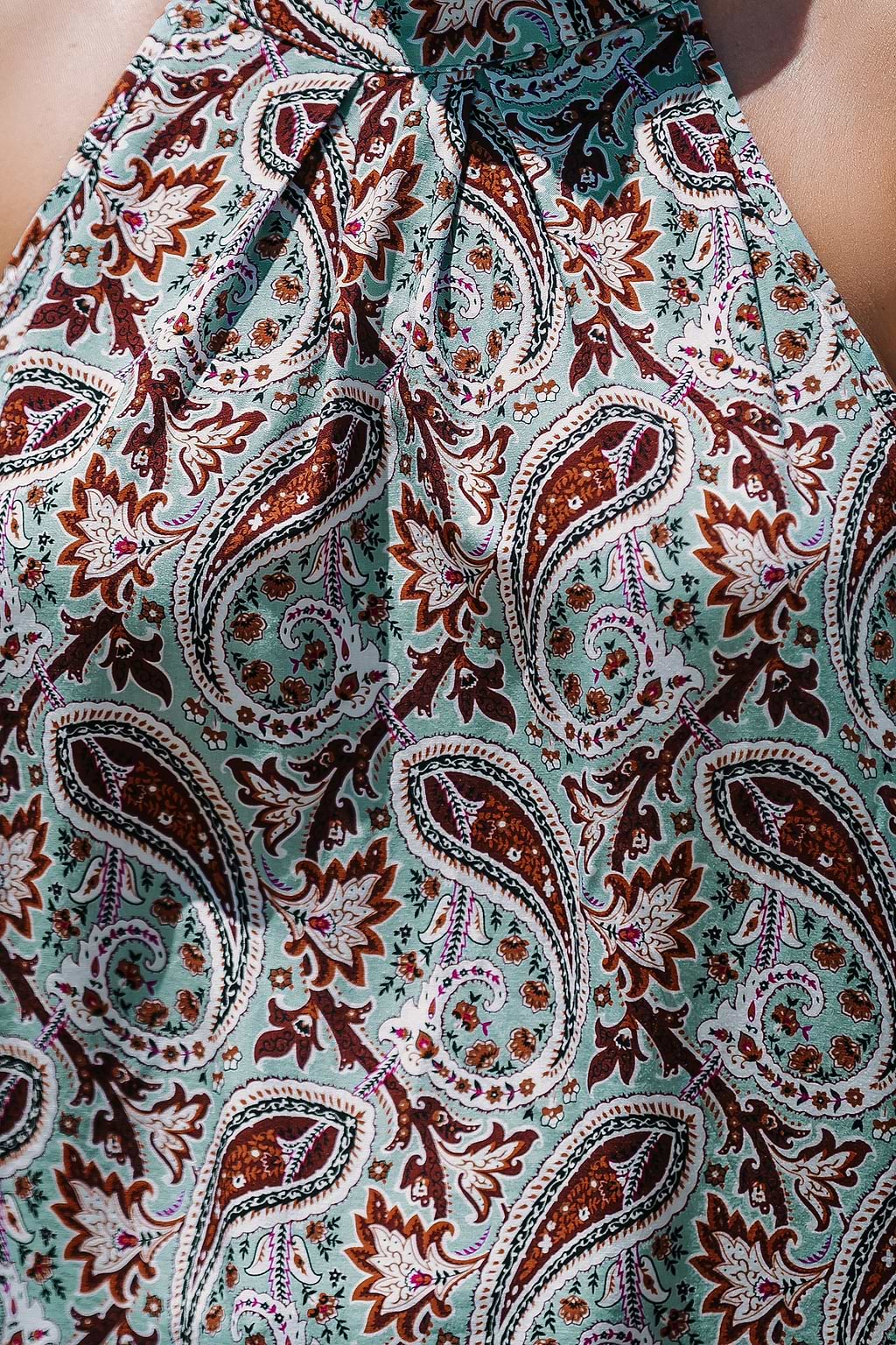 Débardeur paisley sans manches à col licou