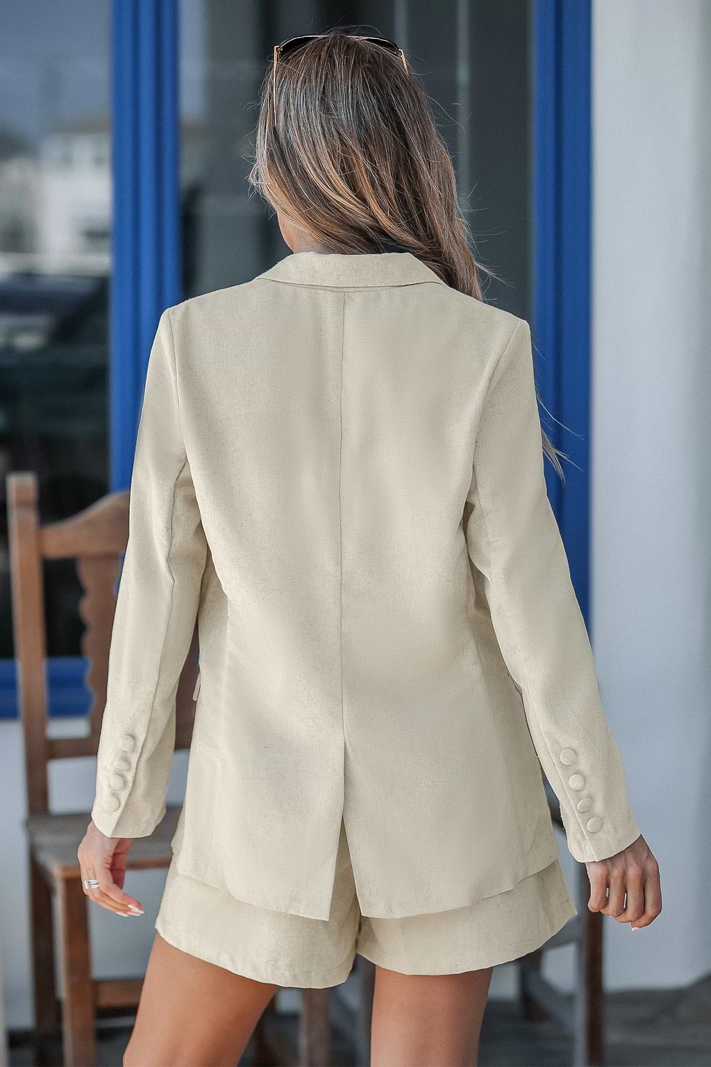 Blazer neutro con un solo botón