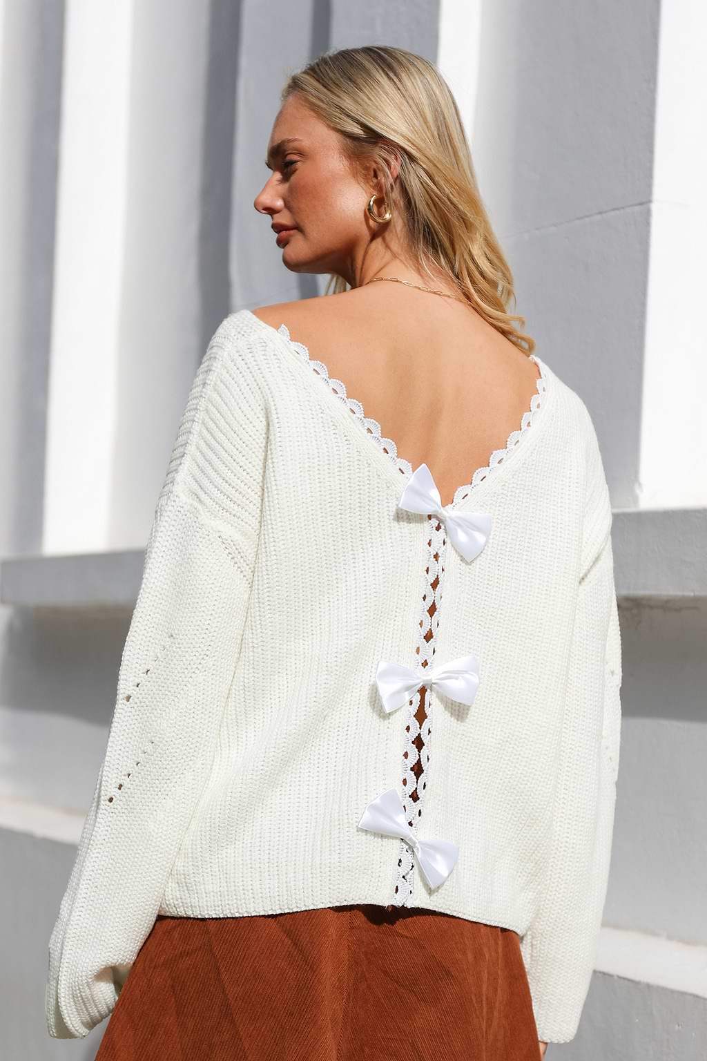 Bow White Knit V-Neck Long Sleeve Sweater