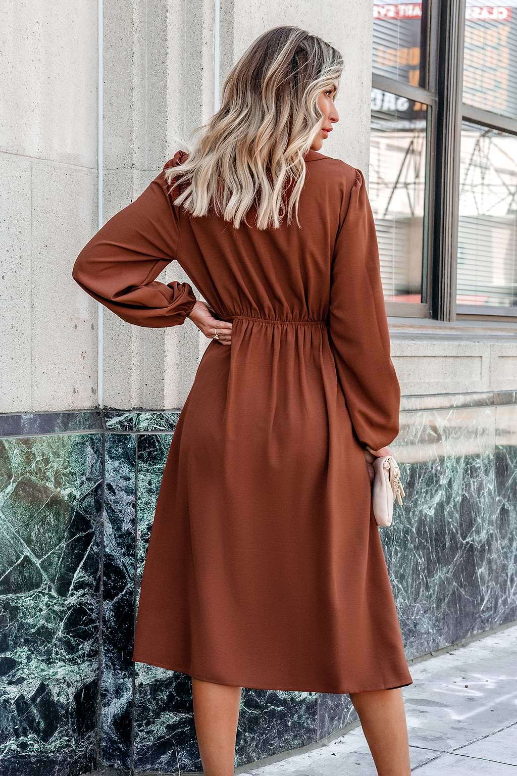 Robe midi à manches bouffantes marron