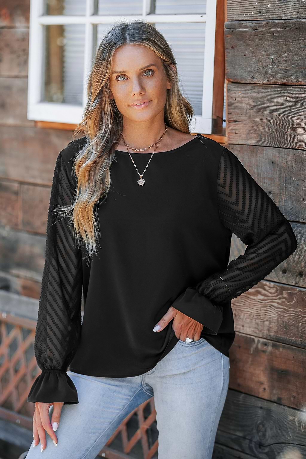 Chemise à col bateau et manchs de poète transparents noire