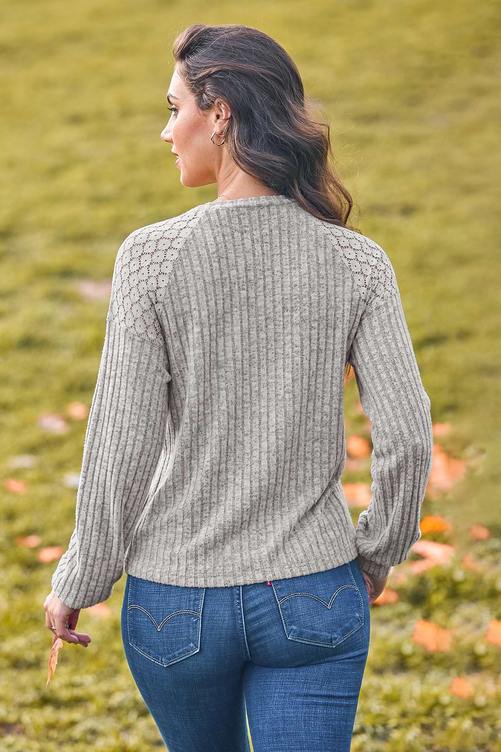Khaki Langarm-T-Shirt mit Spitzen-Schultern