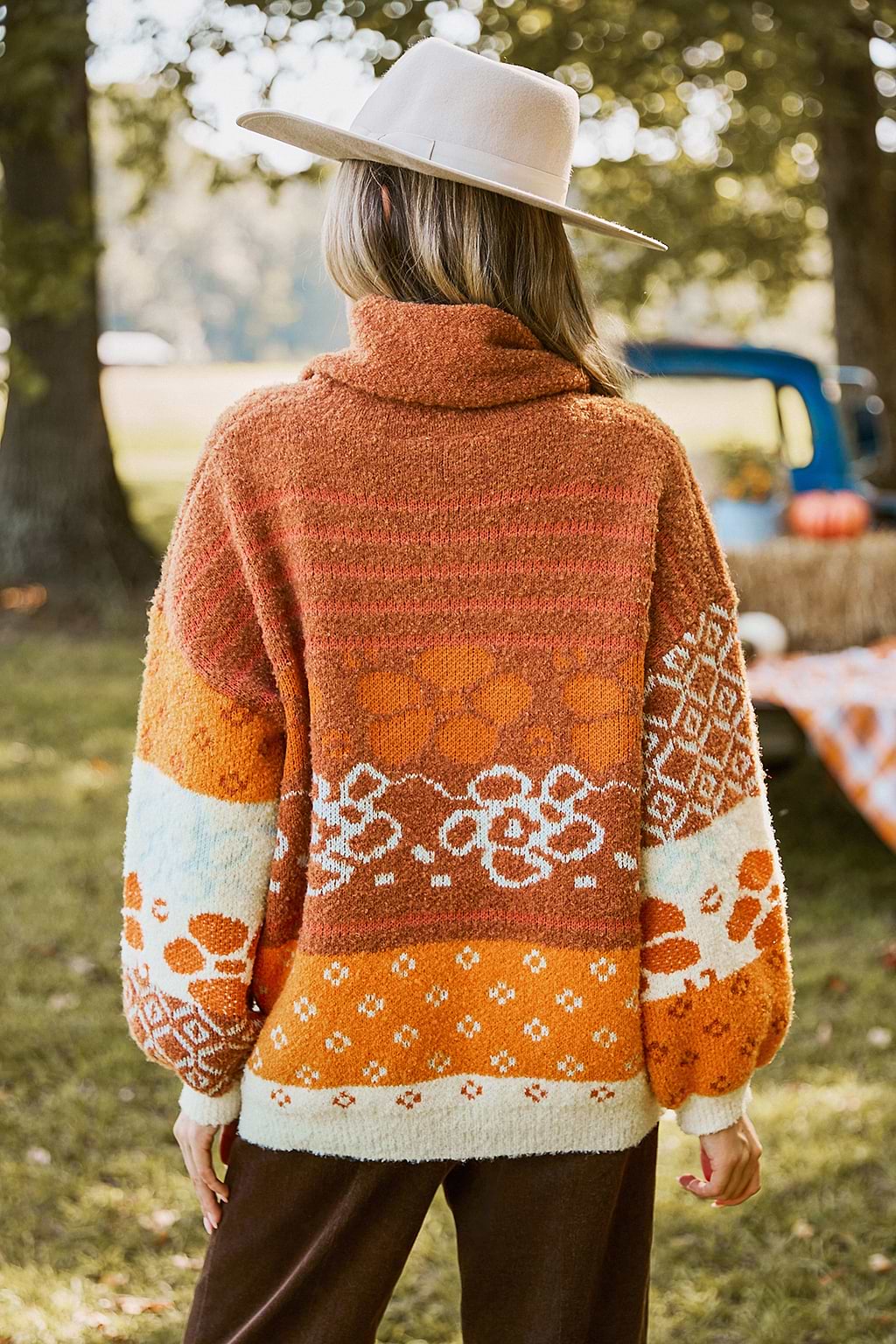 Floral Intarsia Knit Loose Turtleneck Sweater