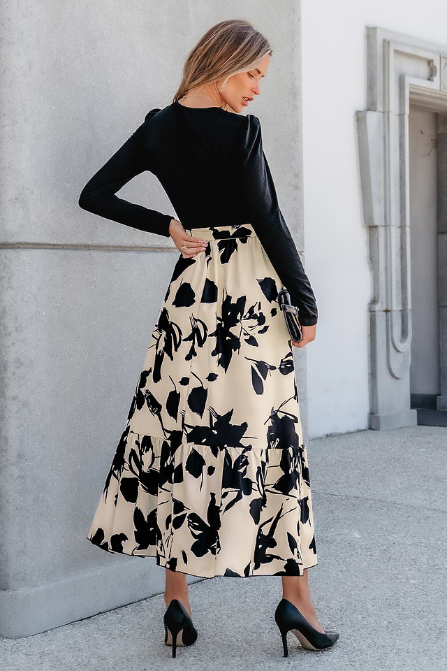 Robe longue à ceinture avec imprimé fleurs noire