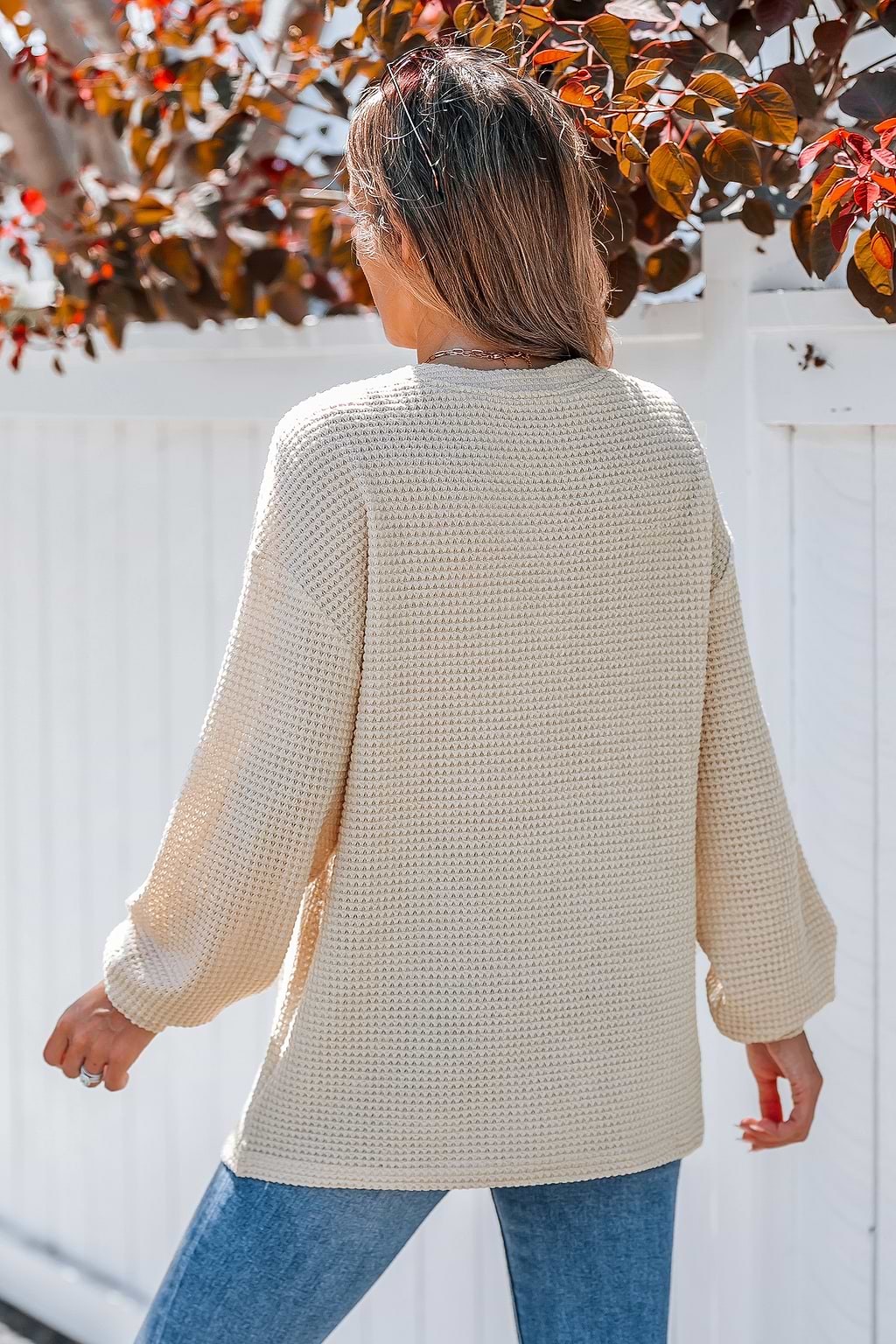 T-shirt en tricot à col en V et boutons sur le devant kaki