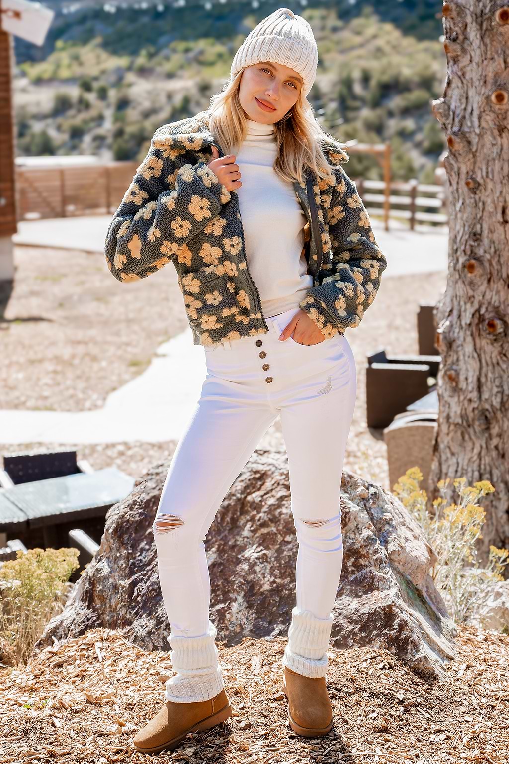 Florale Sherpa-Jacke mit Kragen und Frontreißverschluss