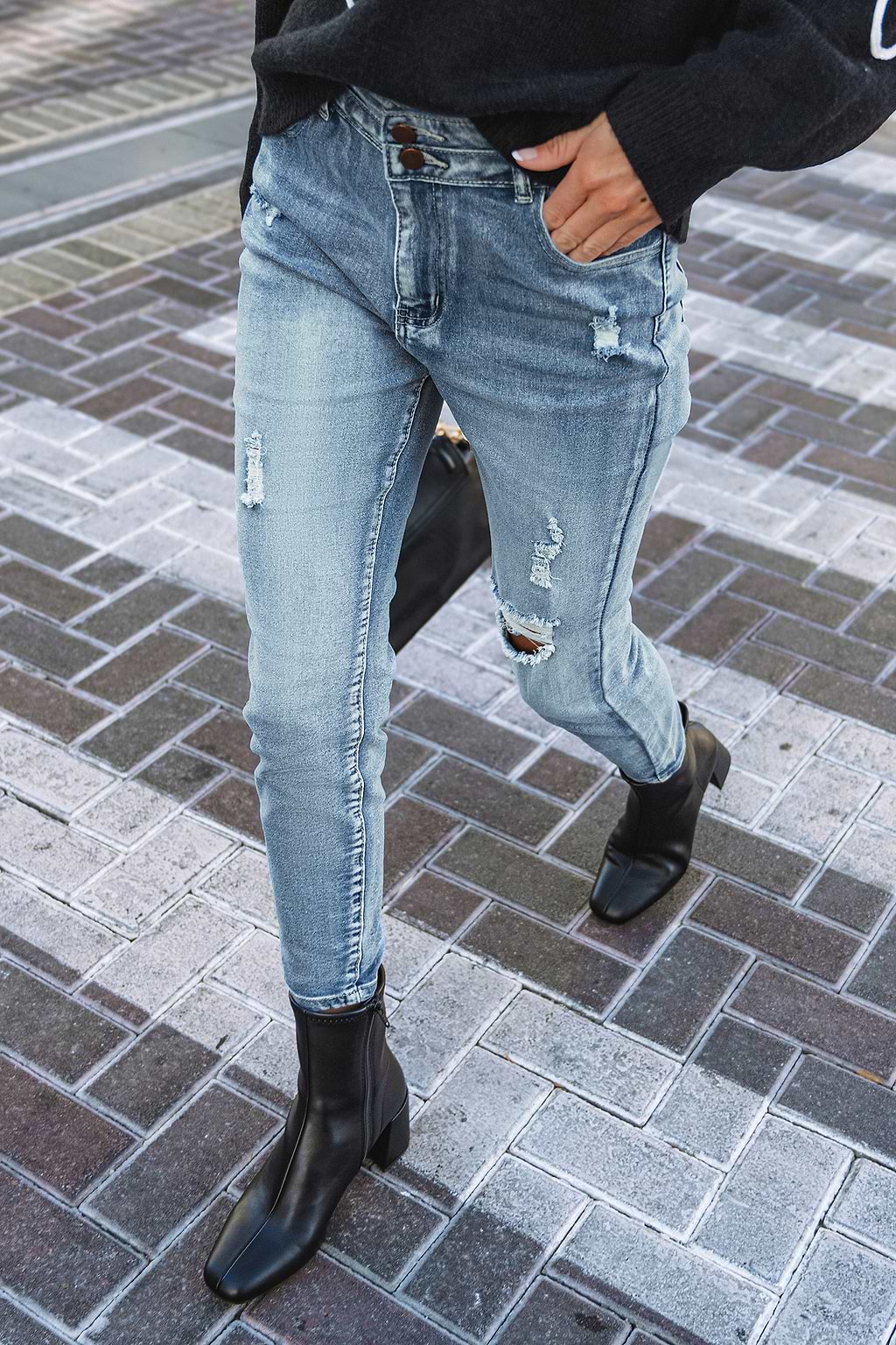 Blue Dual Button Distressed Skinny Jeans