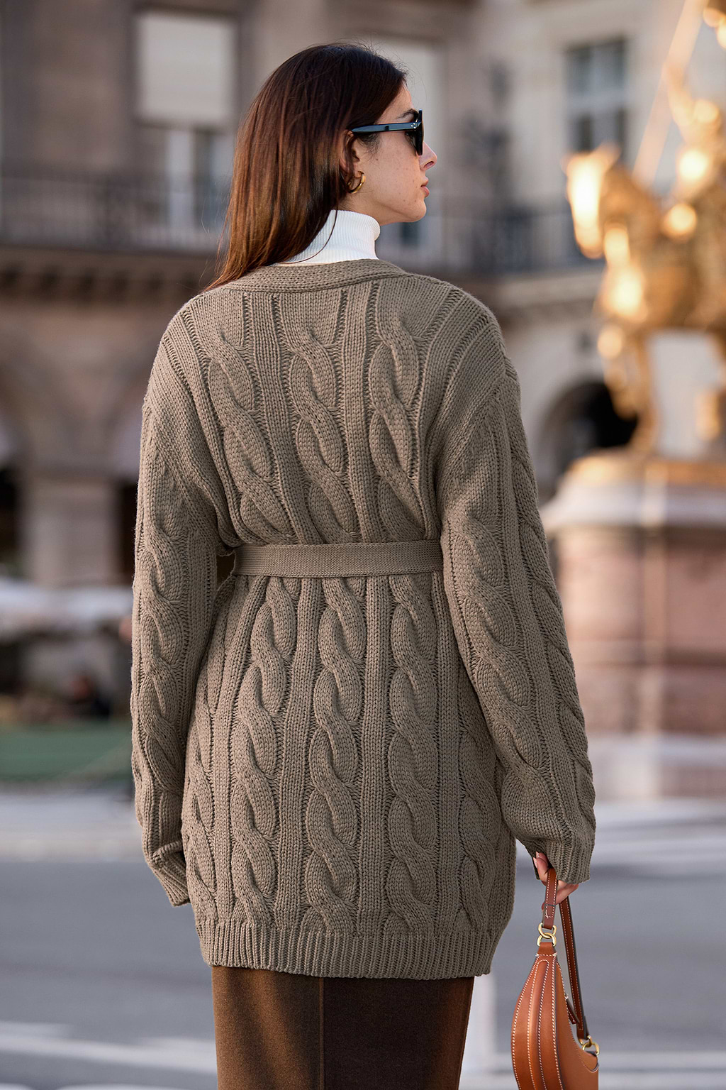 Cardigan en tricot à ceinture et manches longues camel