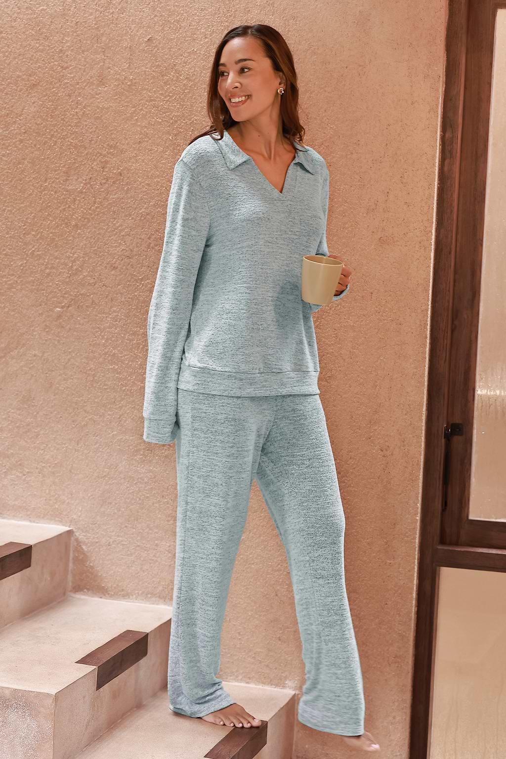 Blaues langärmeliges Pyjama-Set