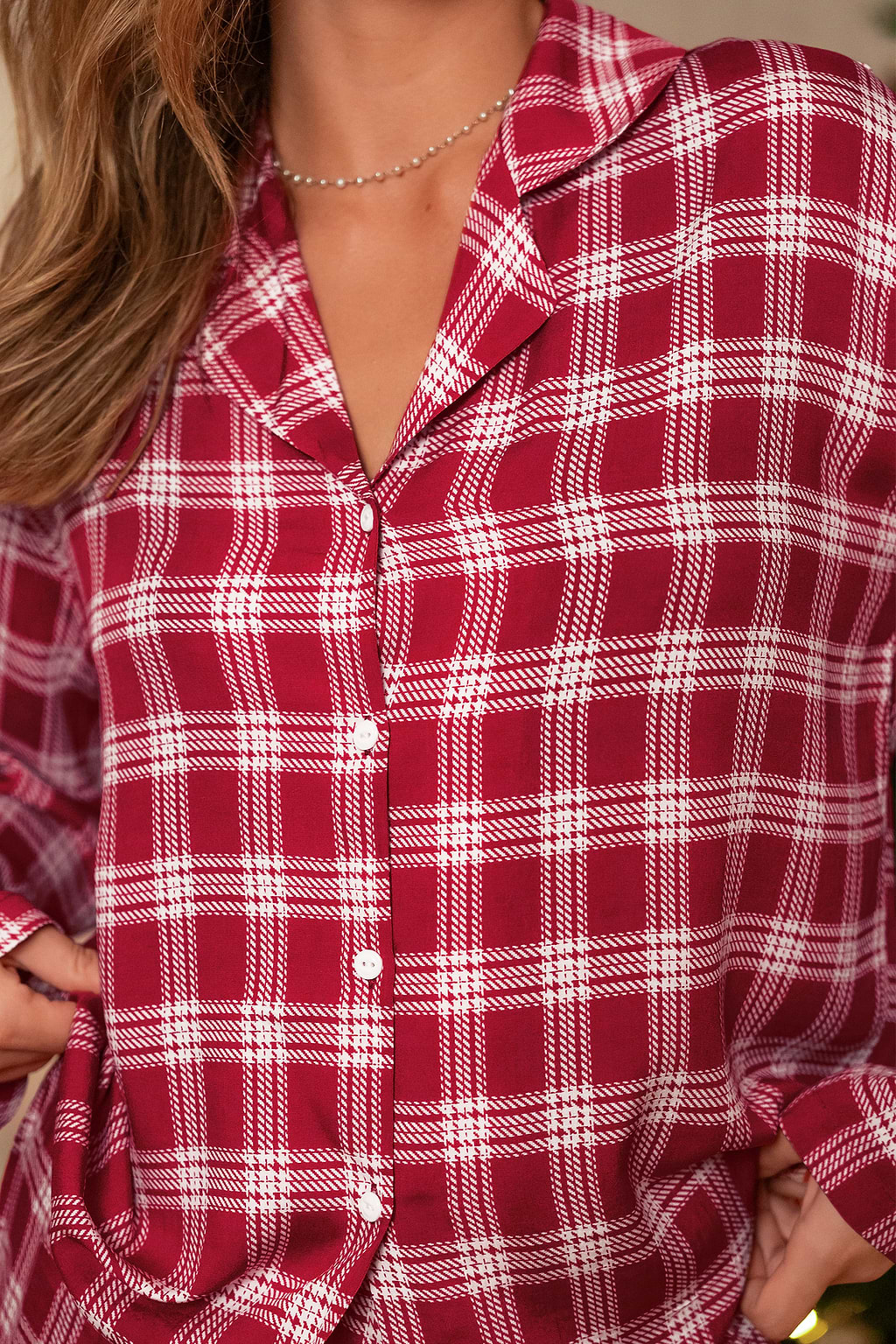 Conjunto de pijama de cuadros rojos