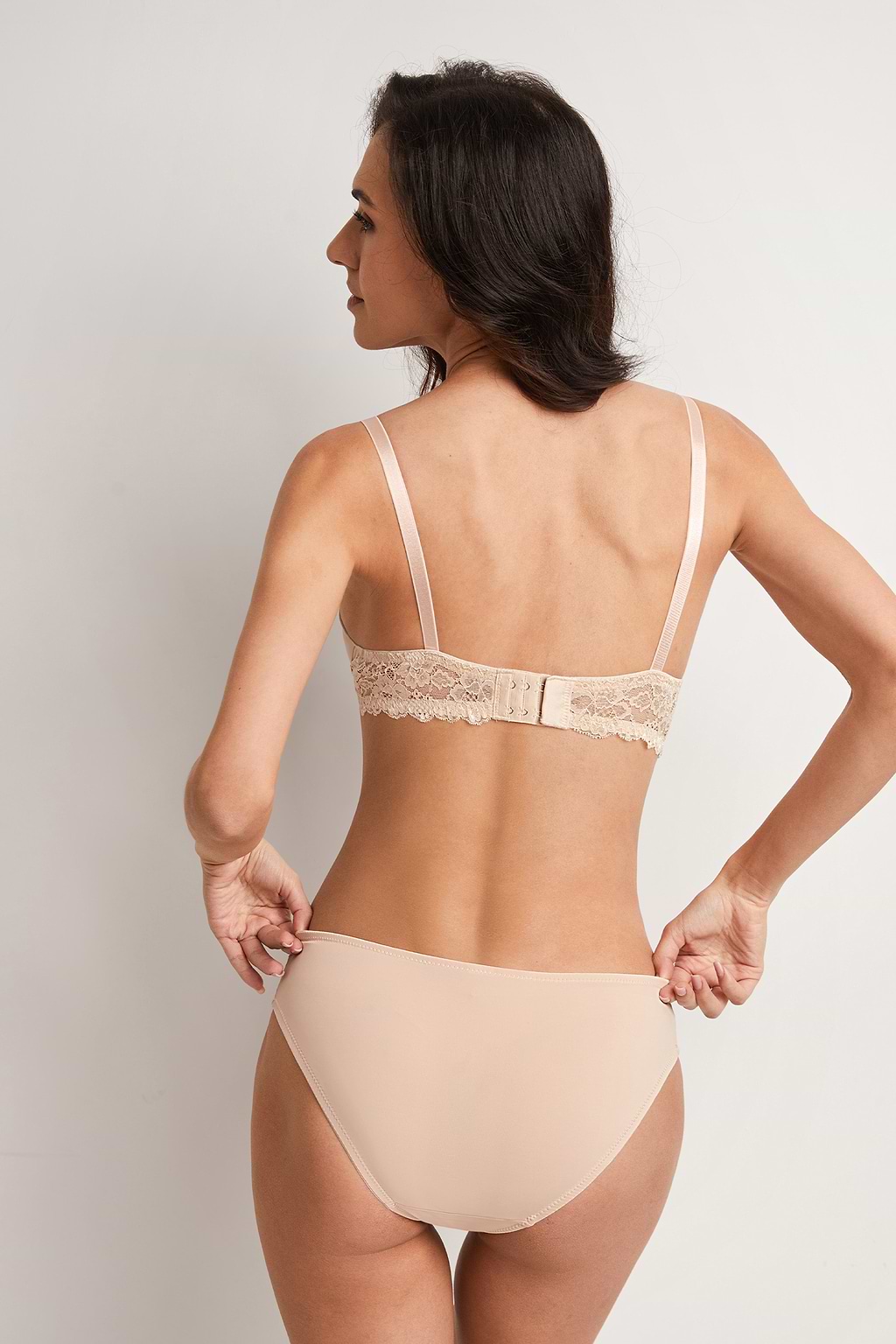 Neutral Underwire Bra & Standard Rise Underwear Set