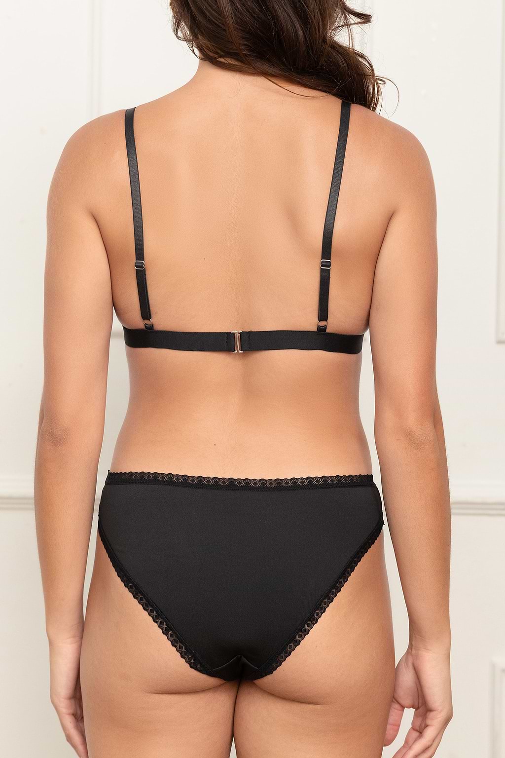 Black Lace Bra & Standard-Rise Lingerie Set