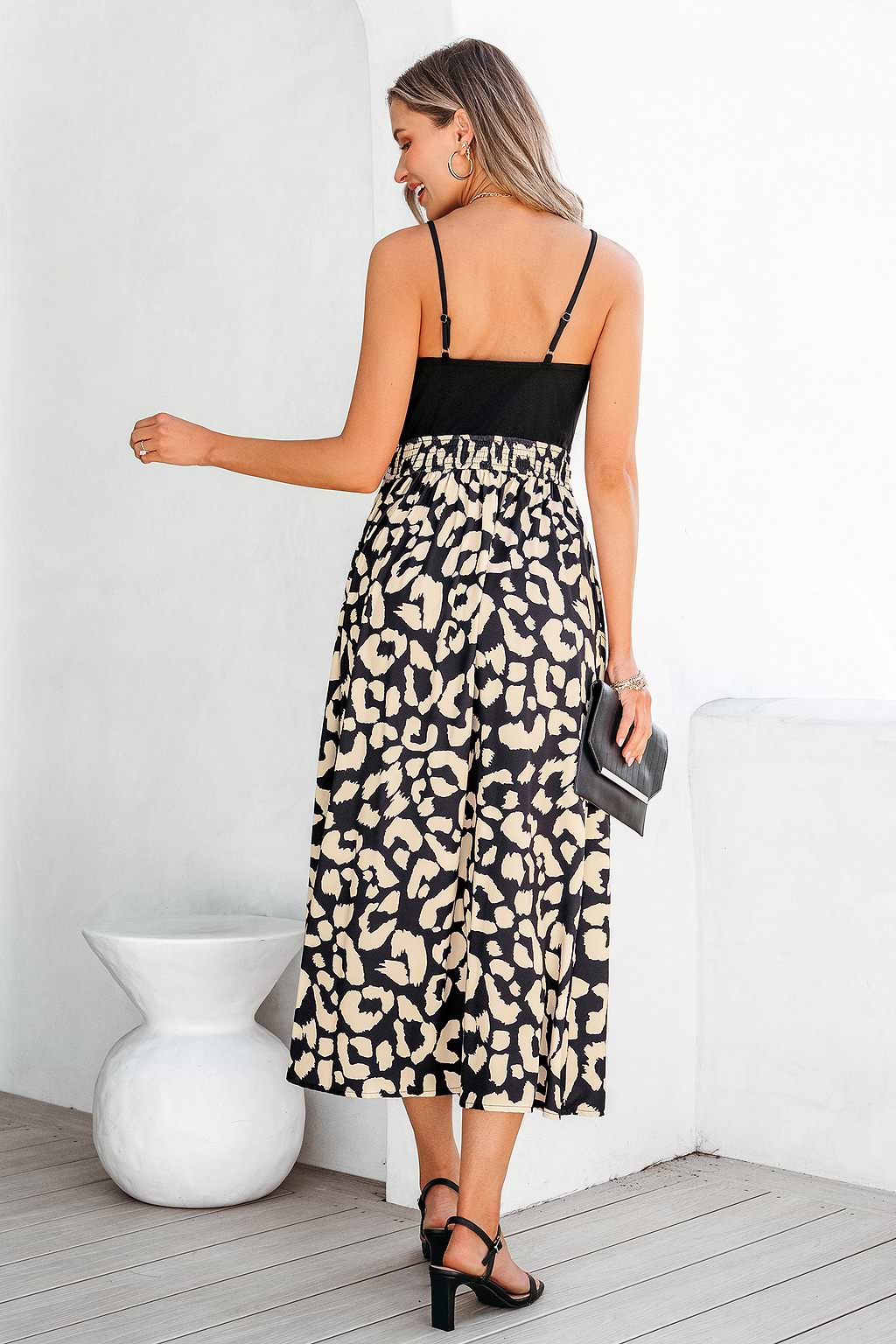 Robe à imprimé abstrait et col surplis