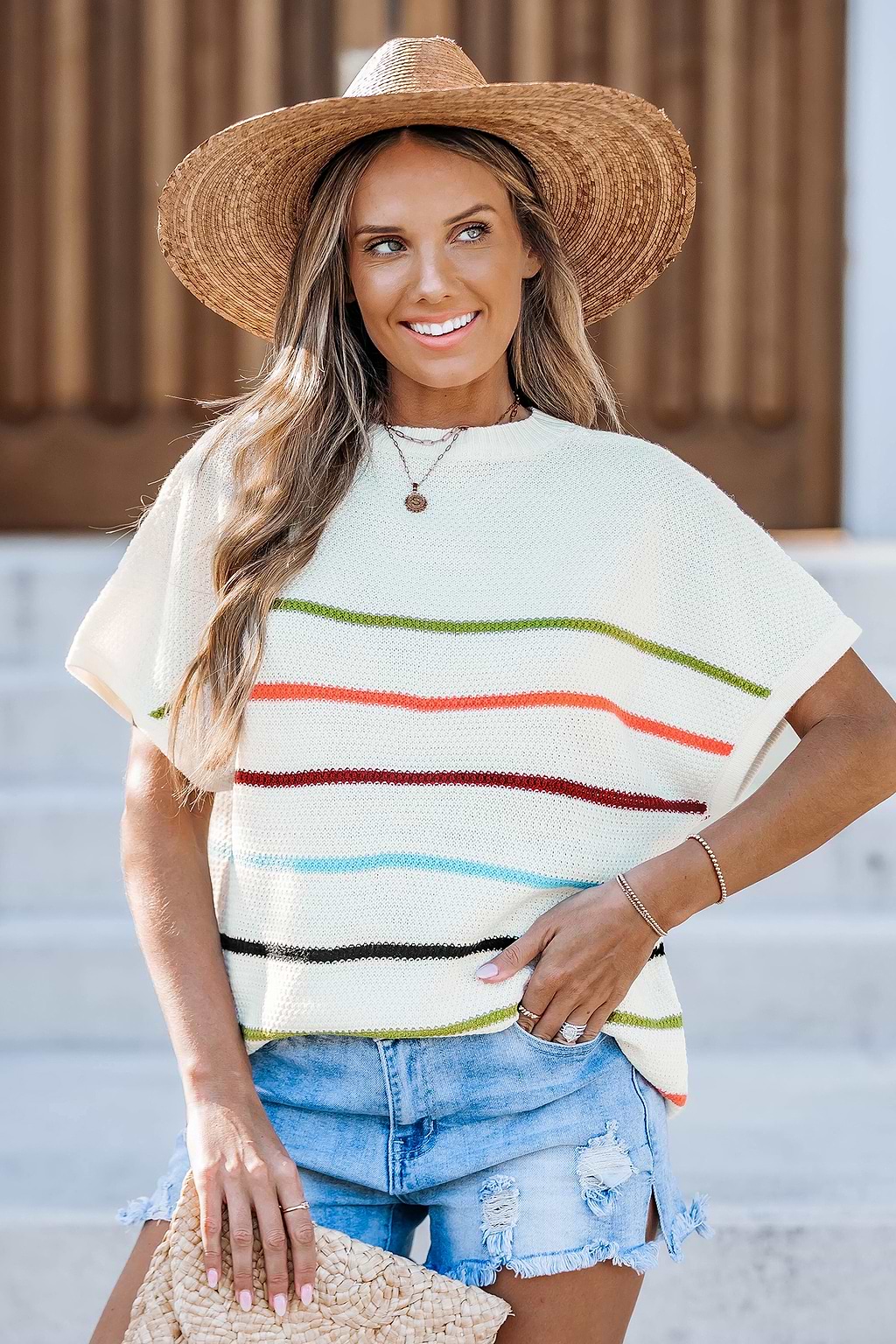 Regenbogen gestreiftes Rundhals-Strick-Top