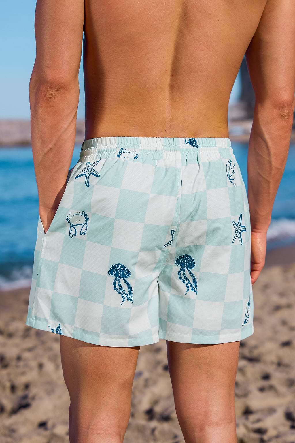 Short de plage à carreaux