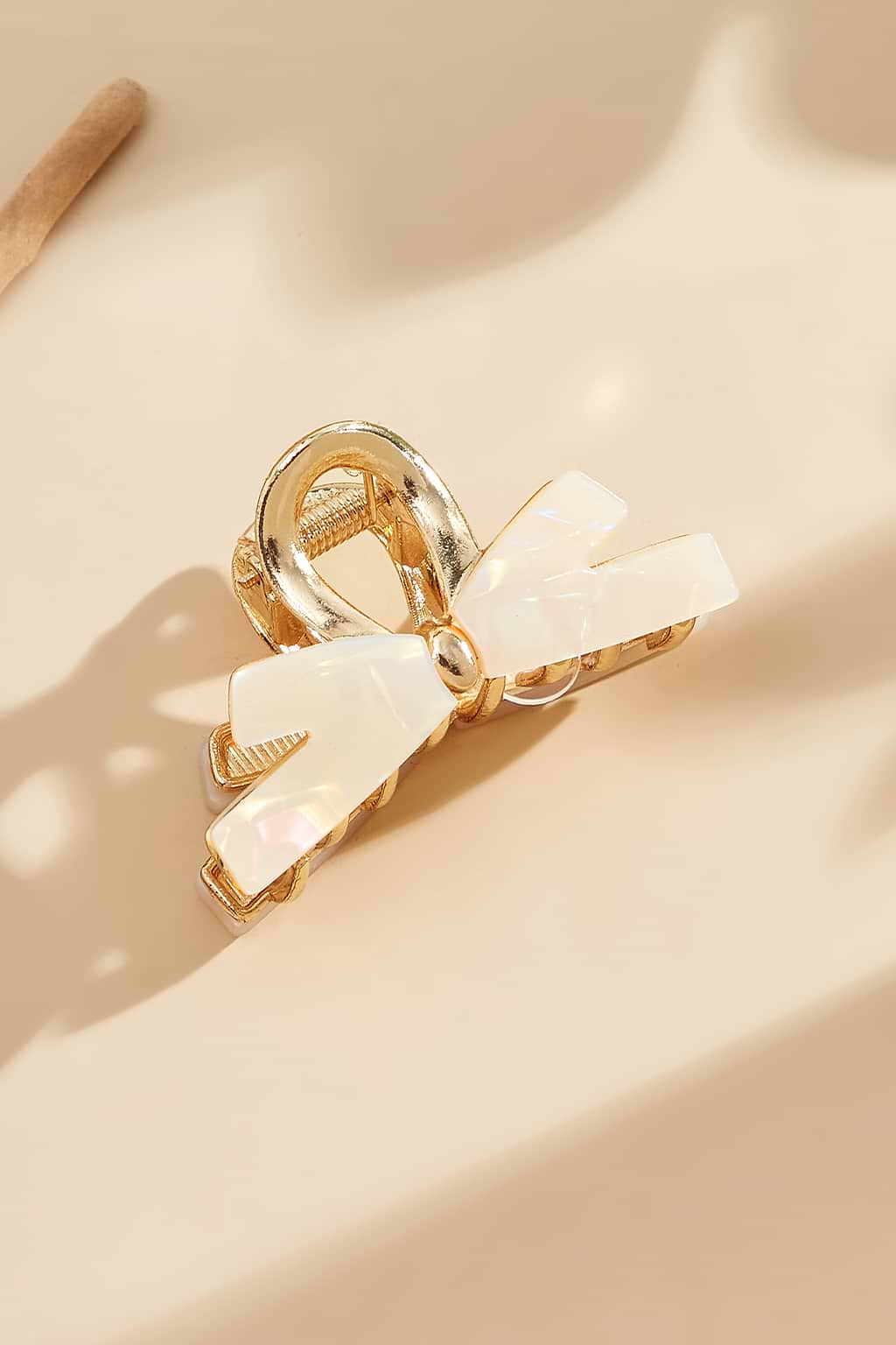 Sweet & Simple Gold-Tone Claw Clip