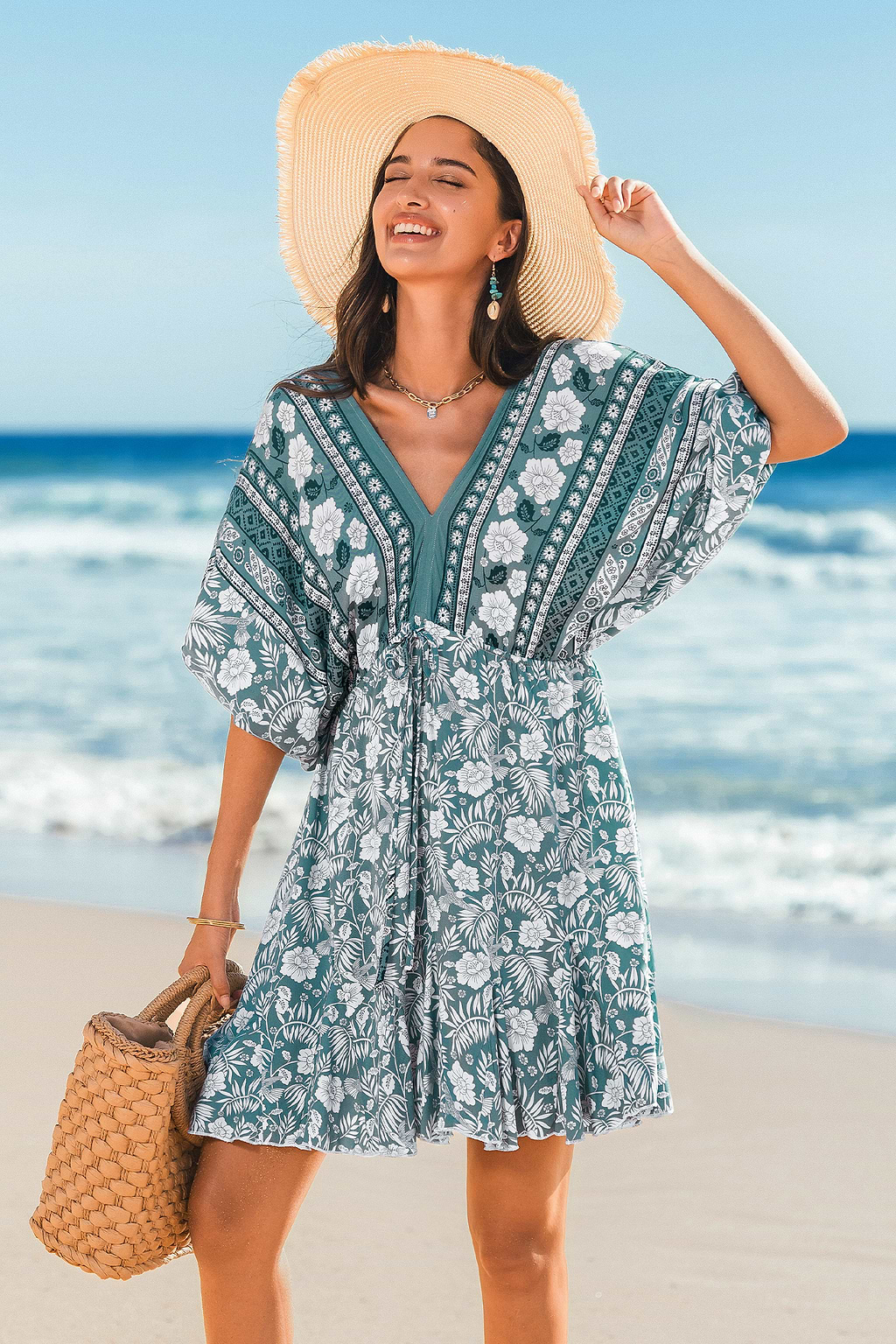 Minikleid mit Dolman-Ärmeln und Taillenband