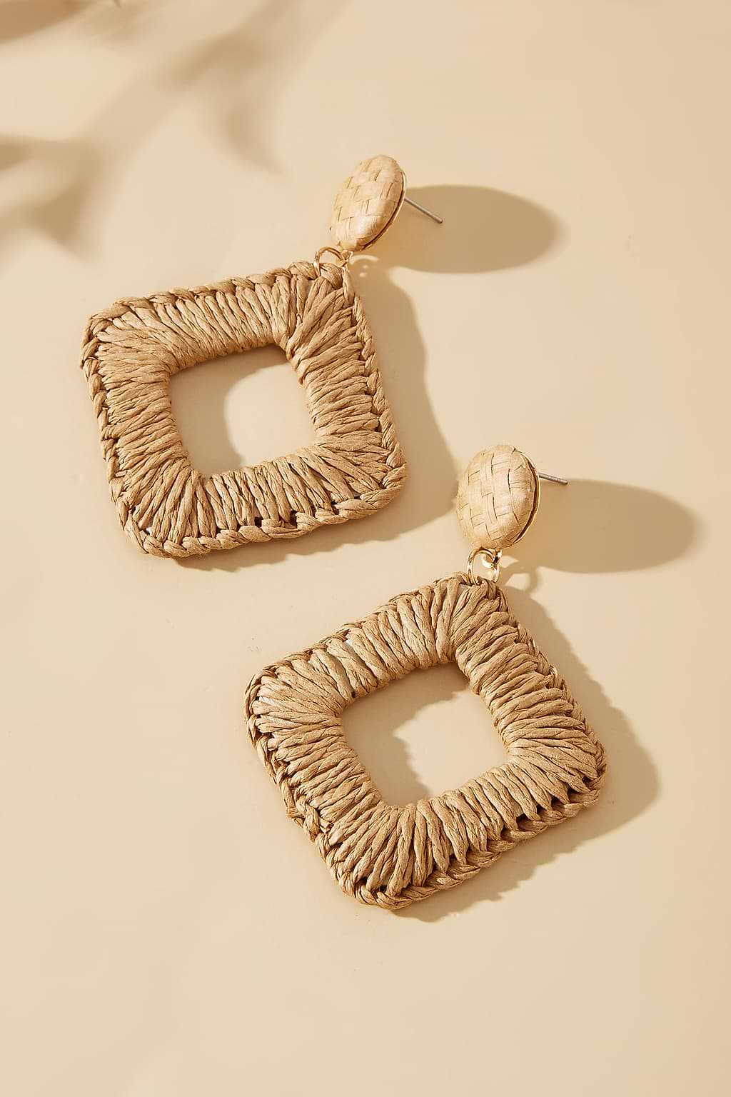 Boucles d'oreille en paille tressées