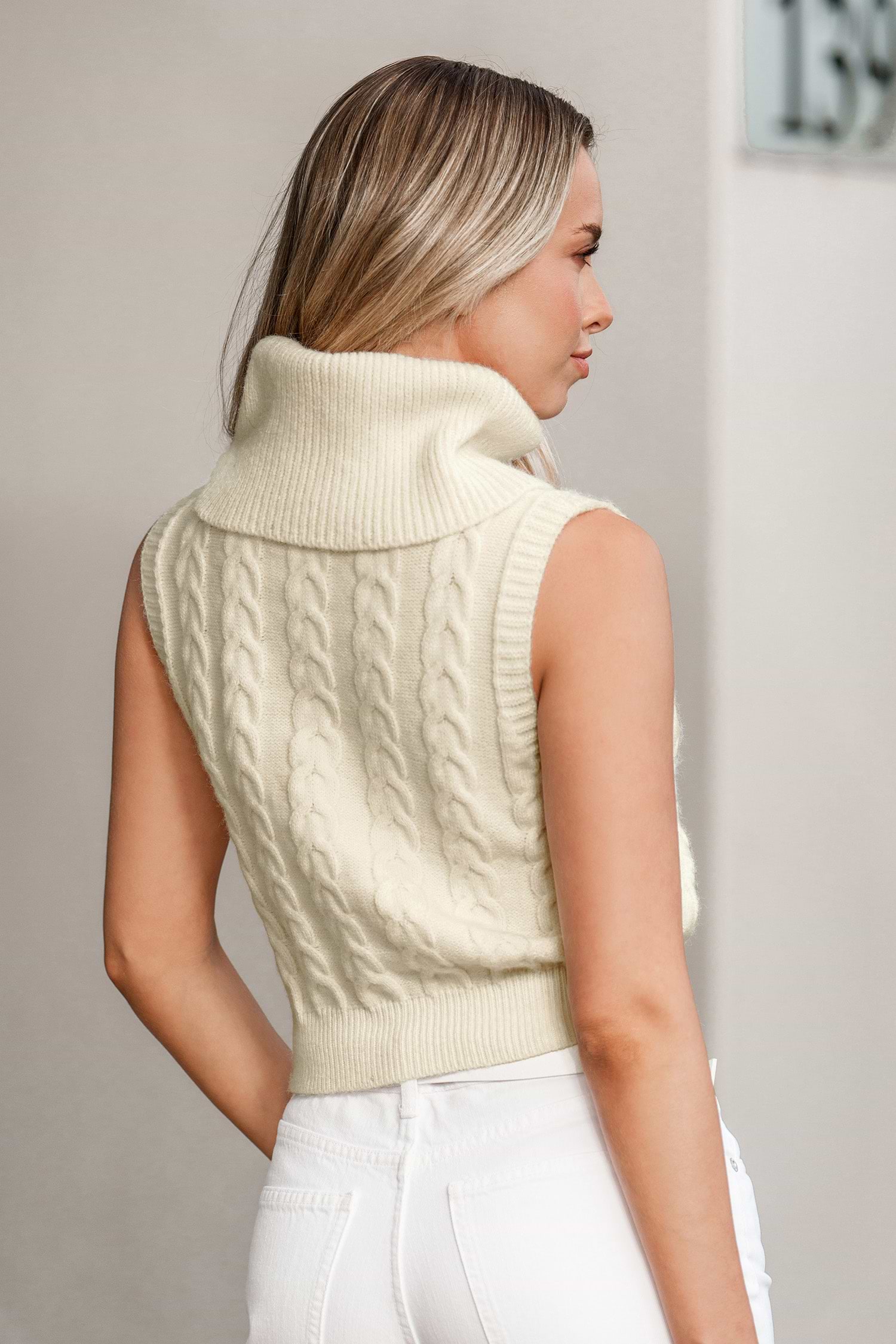 Turtleneck Sleeveless Sweater Vest | Cozy & Chic Style | Cupshe