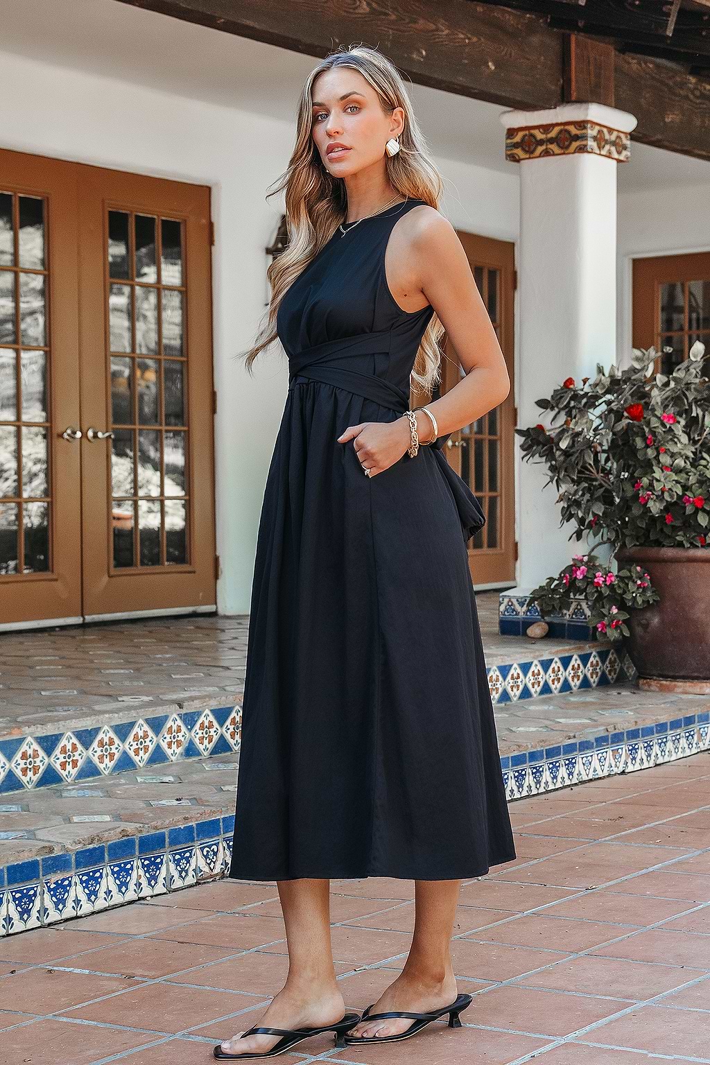 Sophisticated Charm Black Midi Dress
