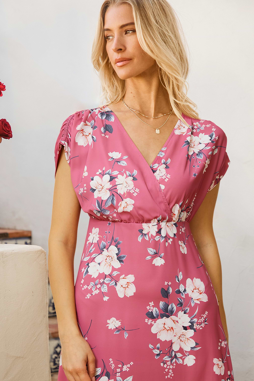 Vestido midi floral con puesta de sol brillante