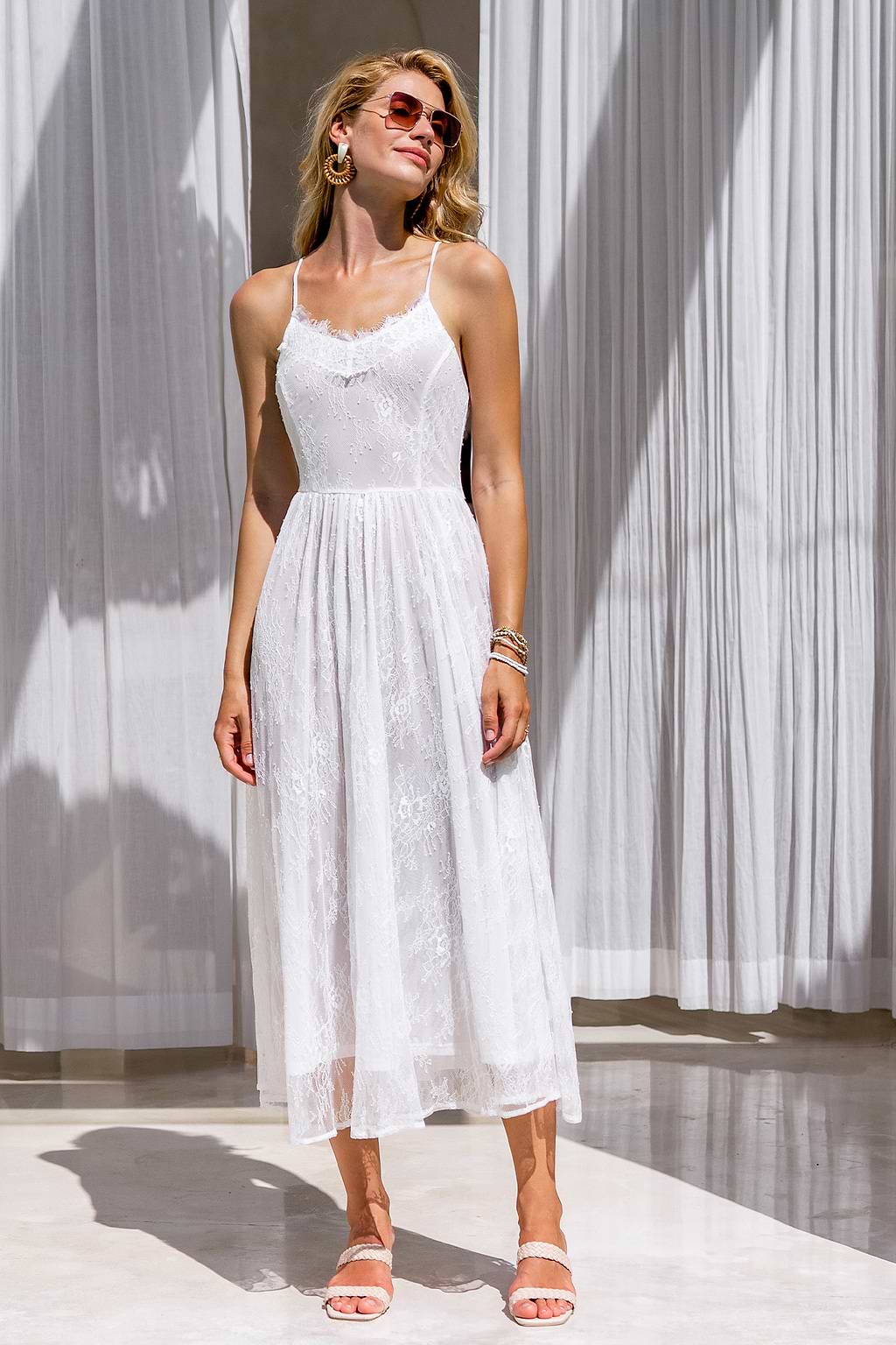 Elegant Lace White Maxi Dress
