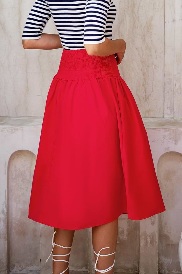 Jupe Rouge Vintage C&A - Taille 36/38 - Longueur Midi - Style Droite - Occasion Très Bon état