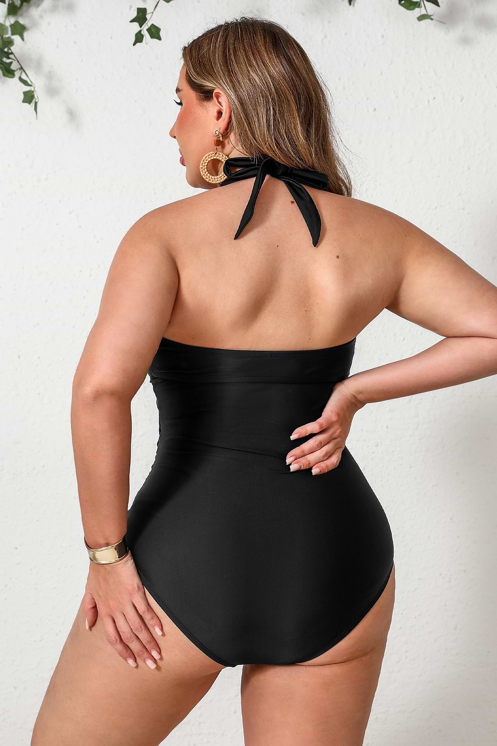 Elegant Beauty Black Plus Size One-Piece Swimsuit