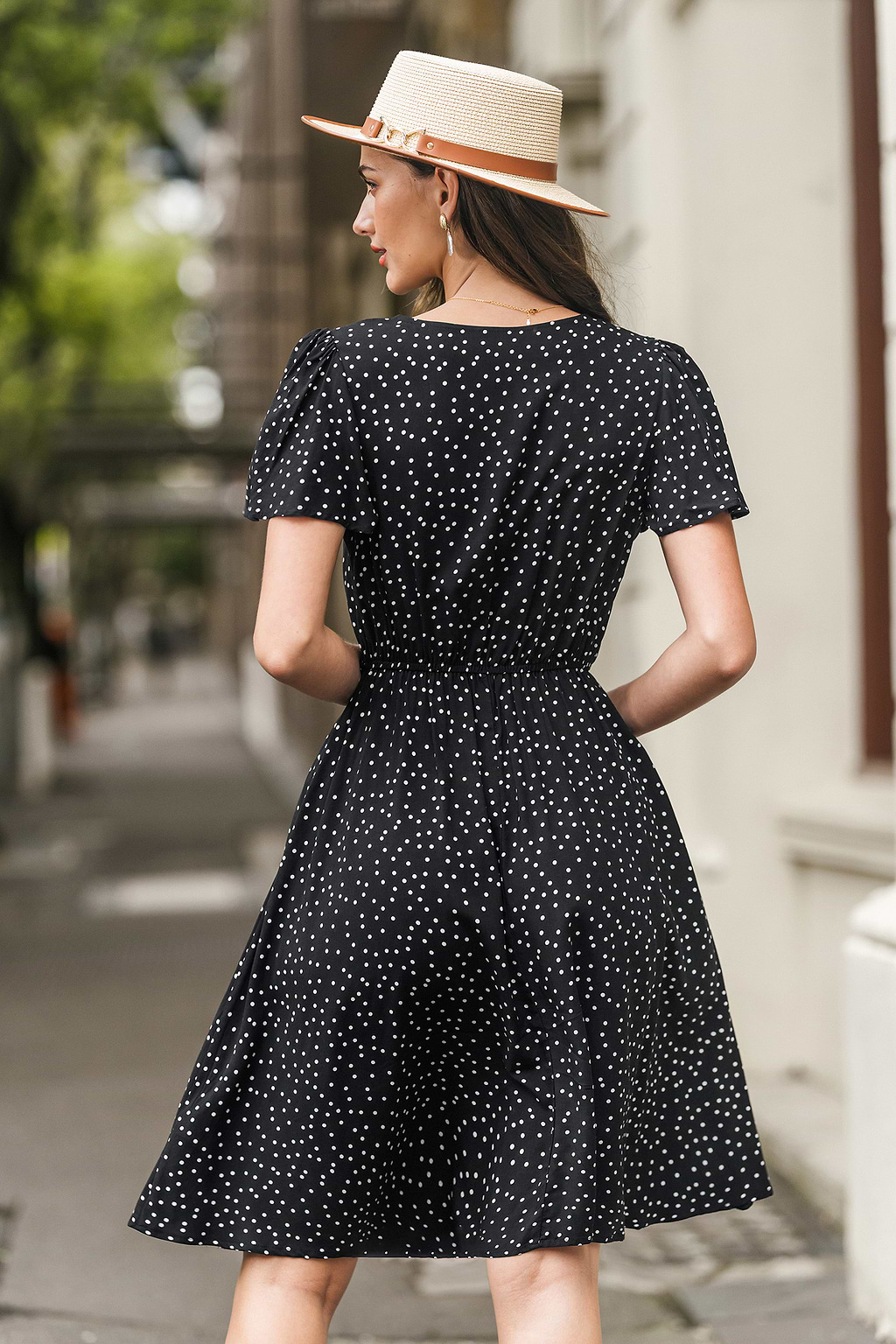 Robe courte à pois col surplis