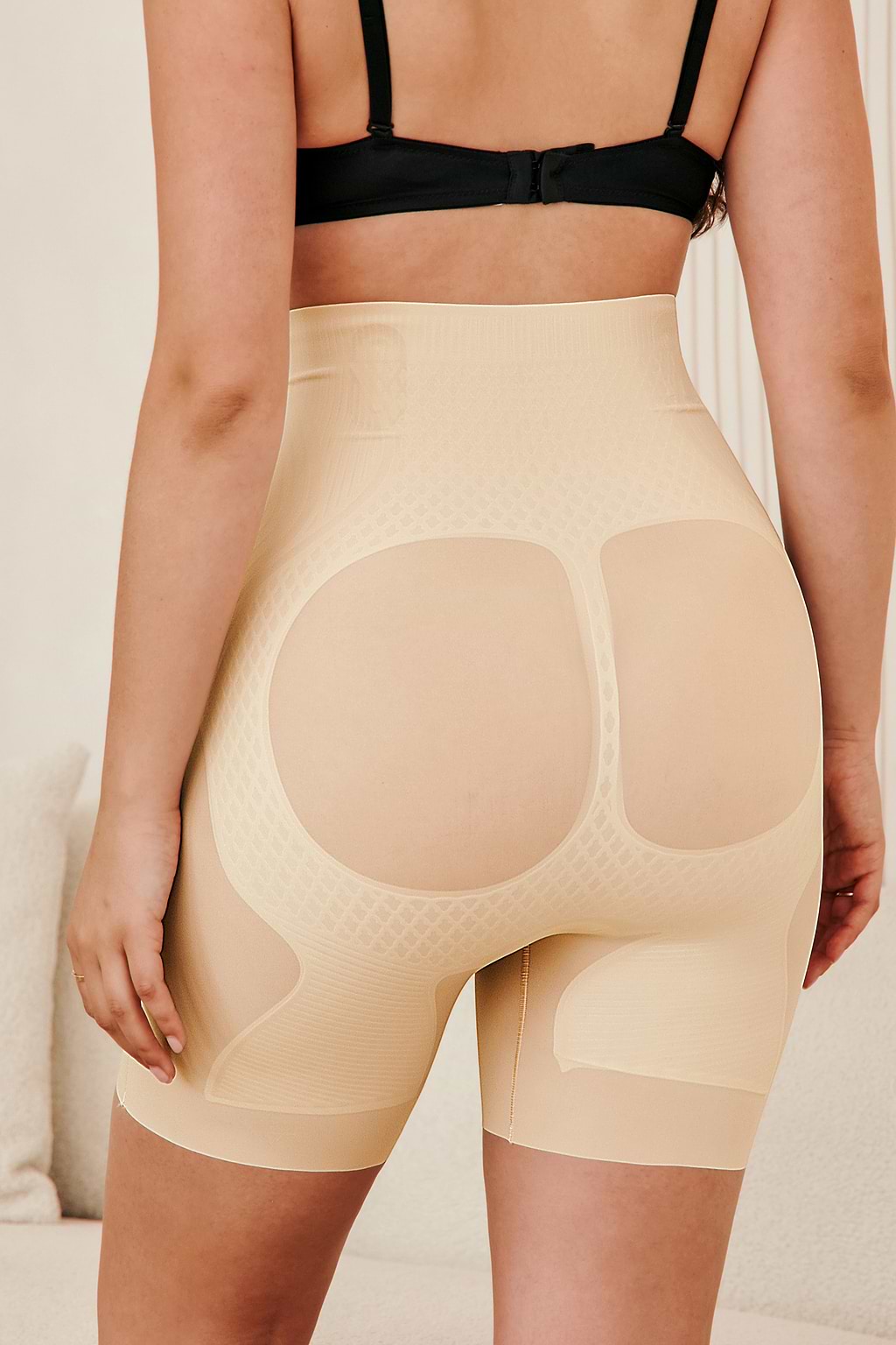 Bas de lingerie gainant nude jambe longue