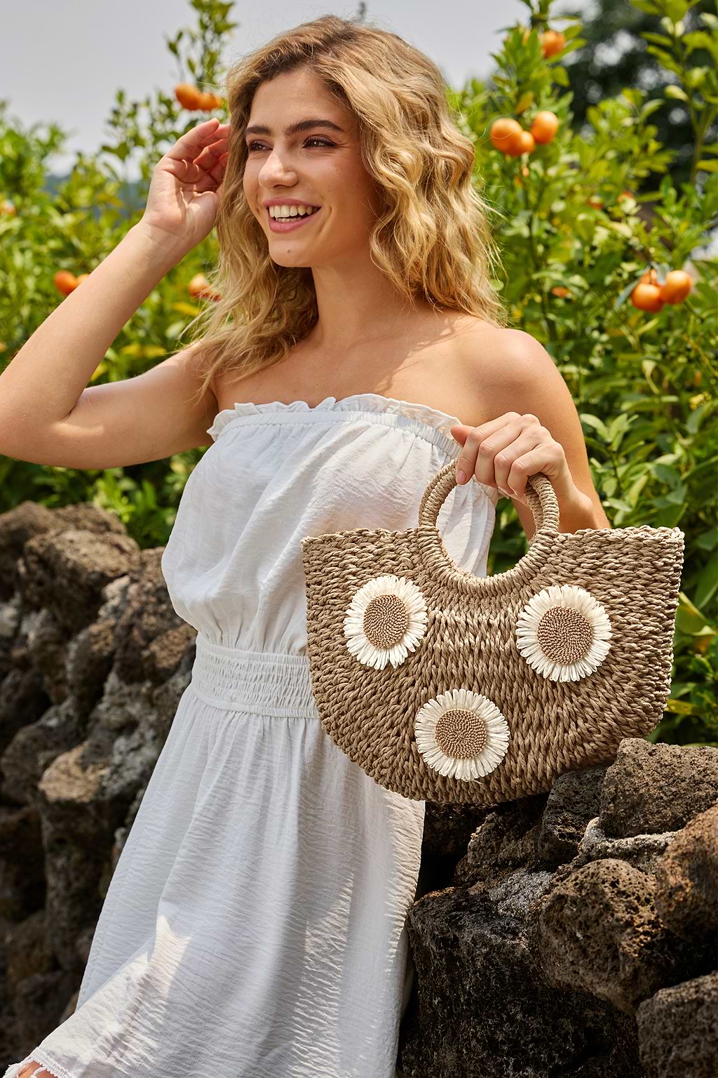 Budding Daisies Straw Bag