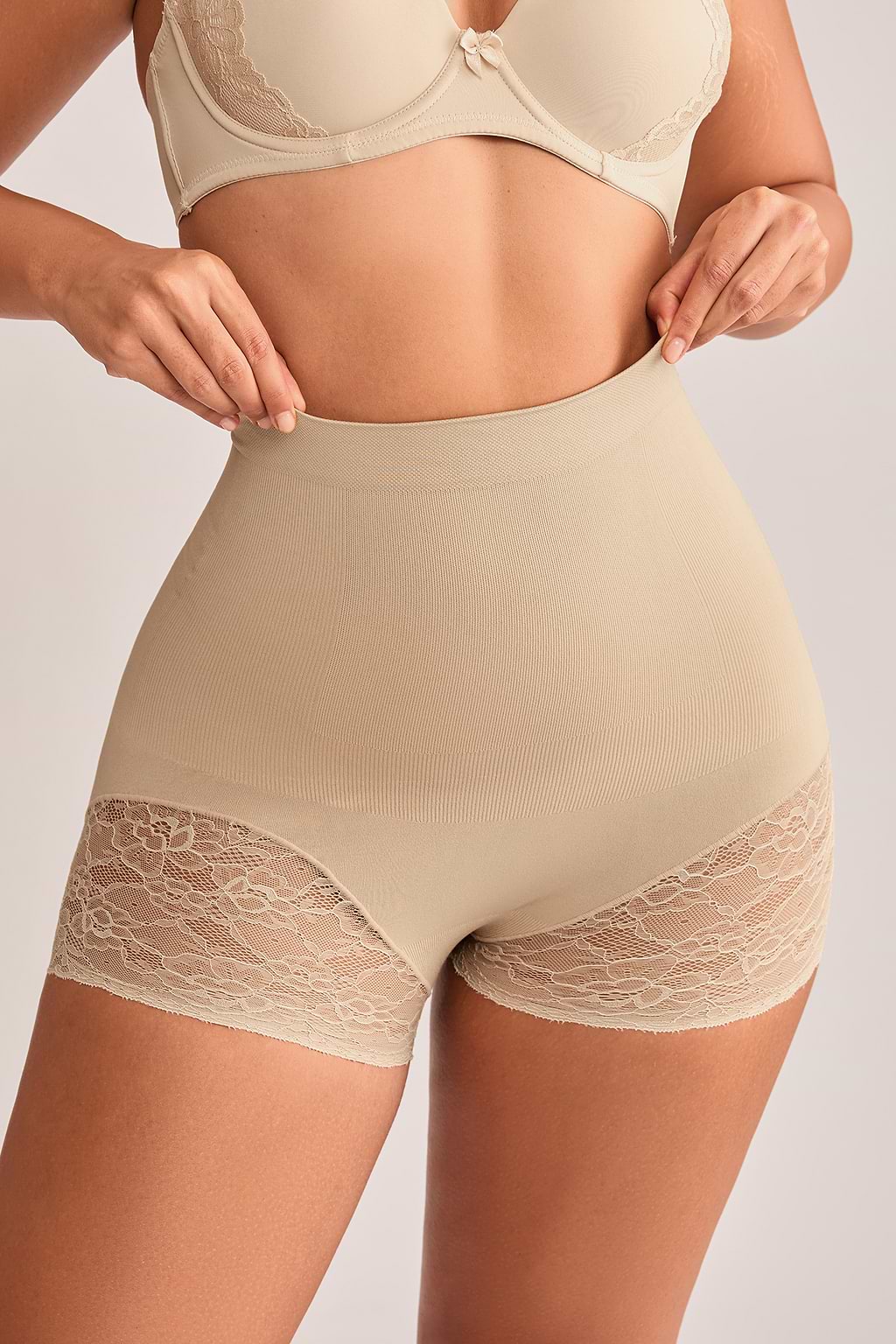 High-Waist Mittlere Kompression Shapewear-Slips in Beige