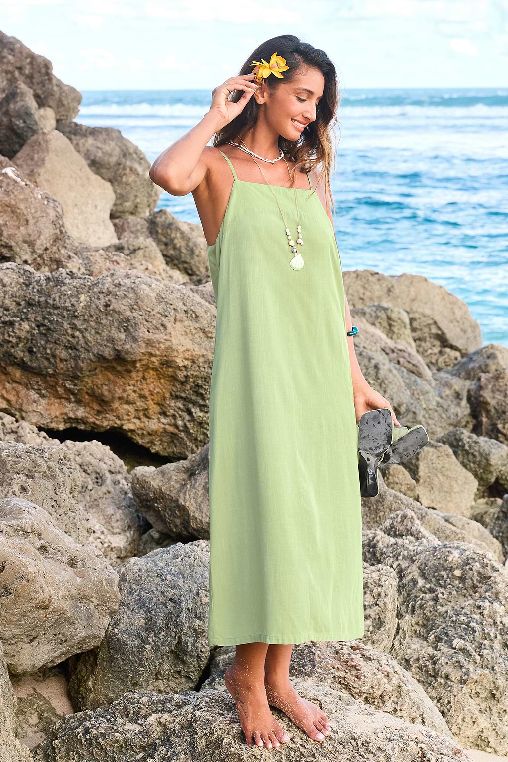 Vestido midi verde de Spring Theory