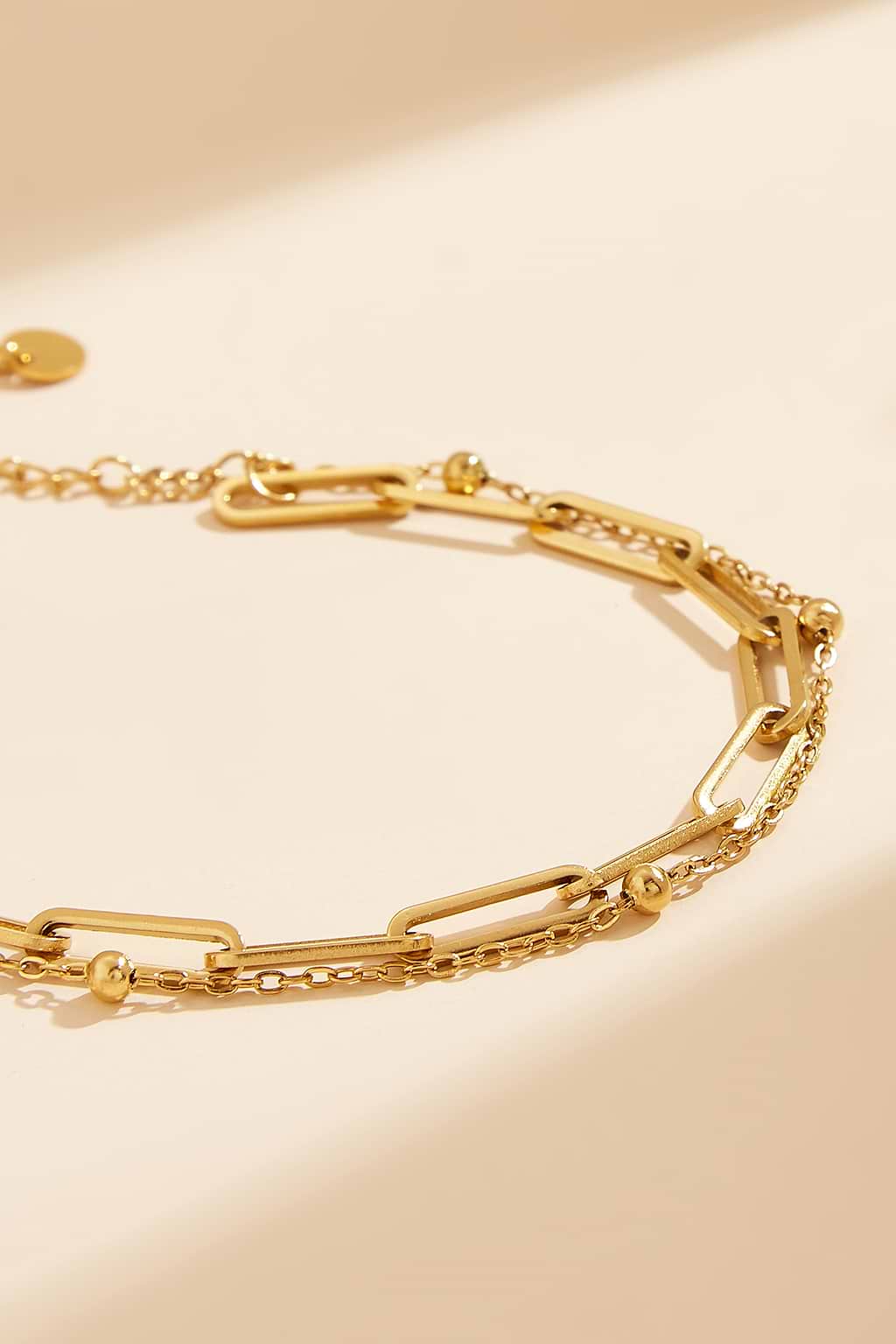 Goldfarbenes verstellbares Armband