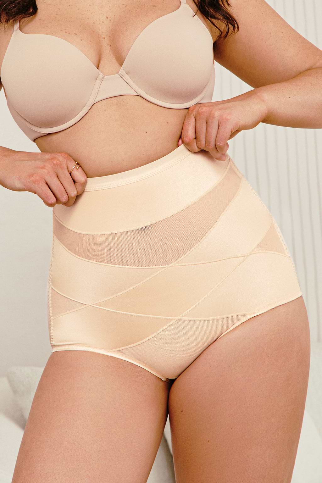 Easy Curve Nude Shapewear Briefs