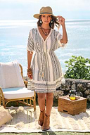 Robe courte bohème col V