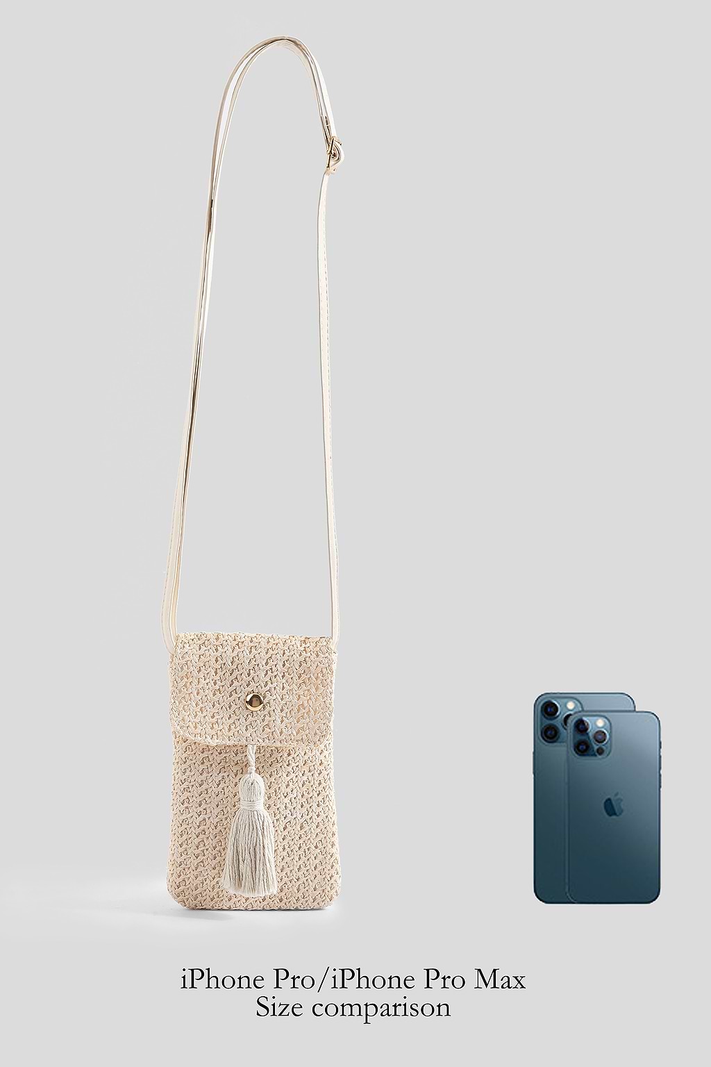 Strohtasche mit Quastendetail