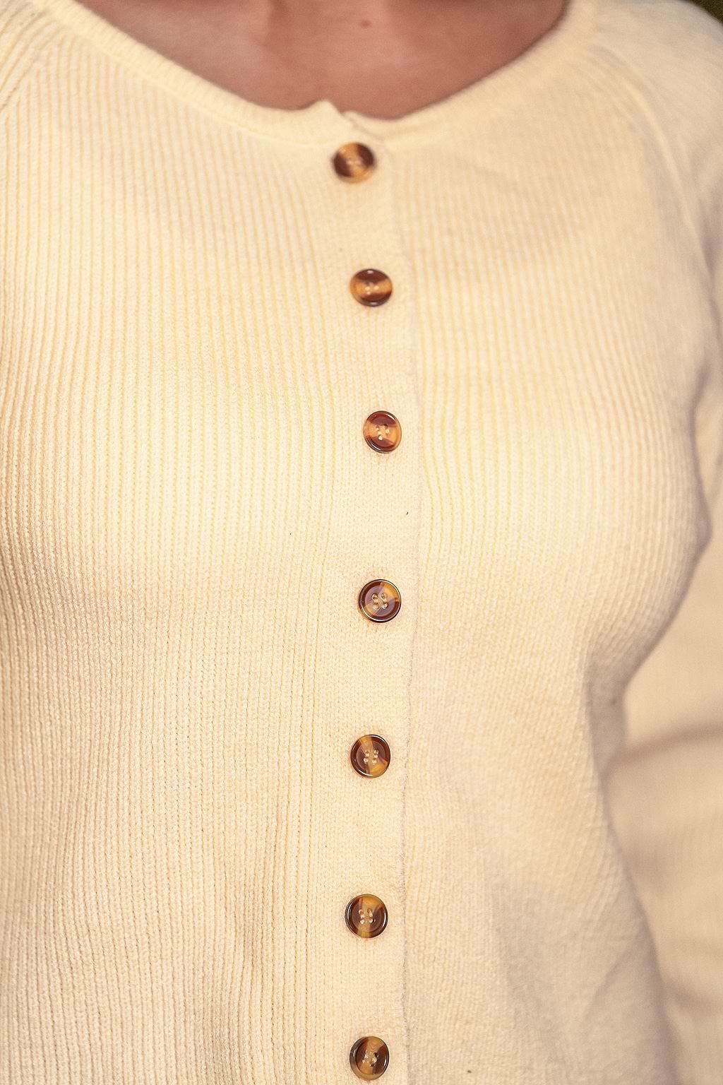 Goodnight Kiss Cream Cardigan