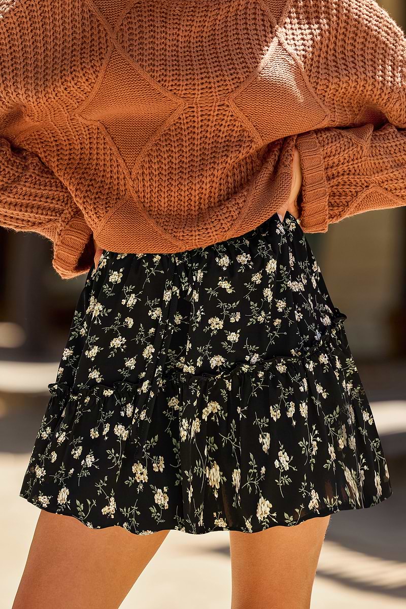 Dainty Bouquet Floral Mini Skirt