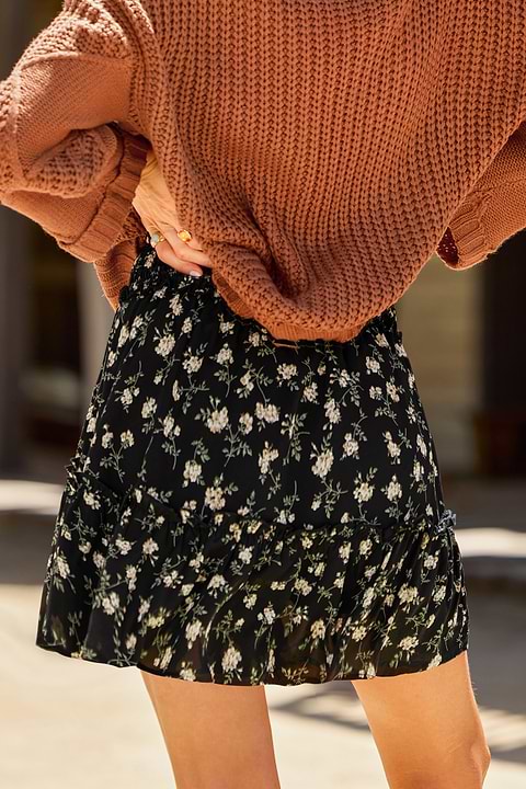 Dainty Bouquet Floral Mini Skirt