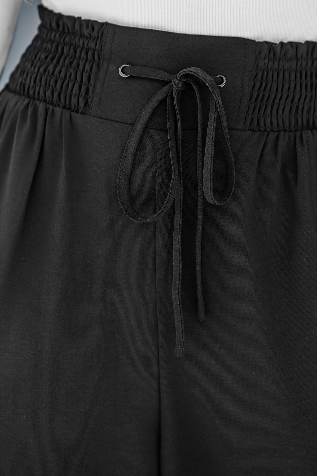 Tailored Flow Black Pants
