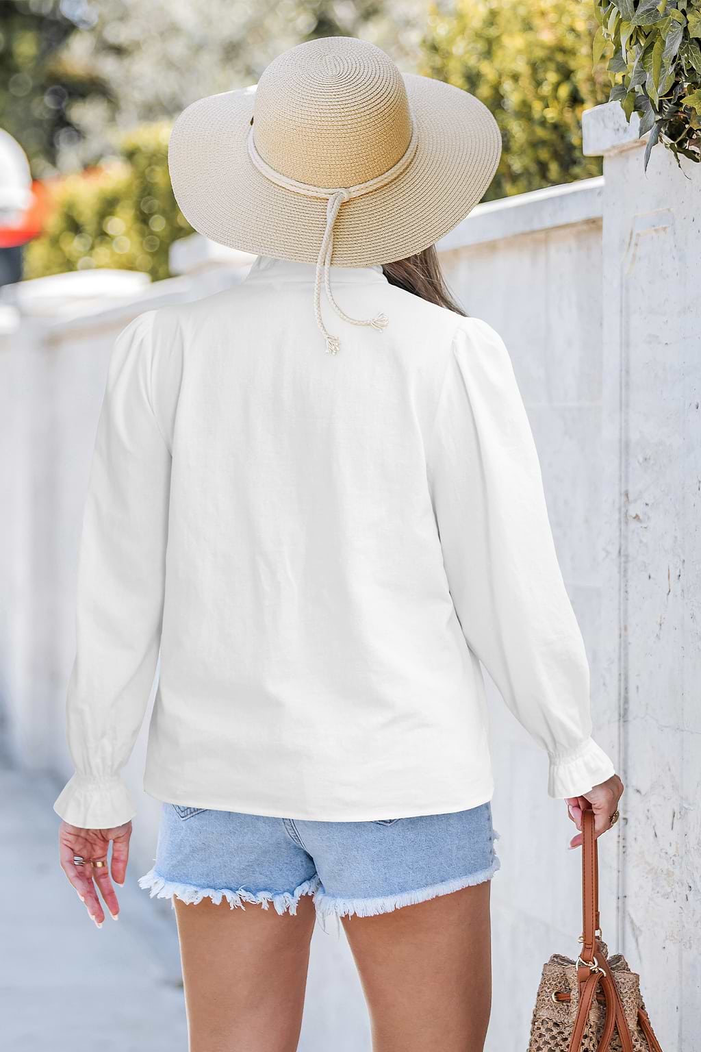 Top blanc imprimé garniture à volants