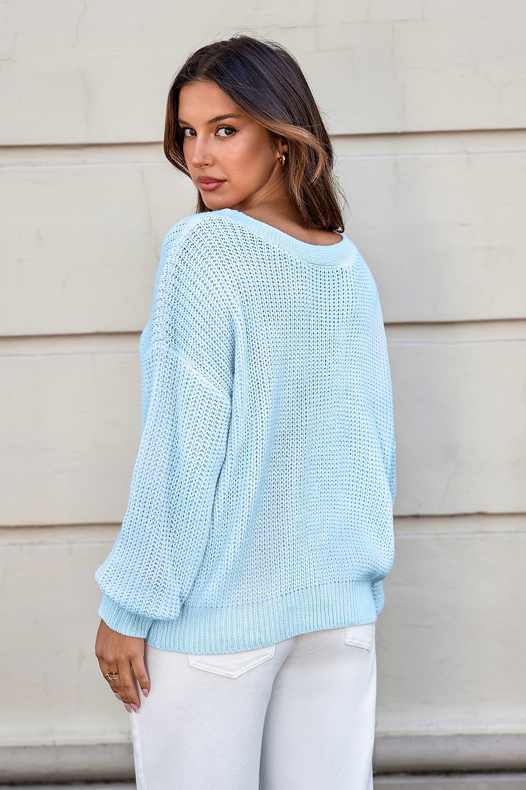 Pull bleu col V manches longues