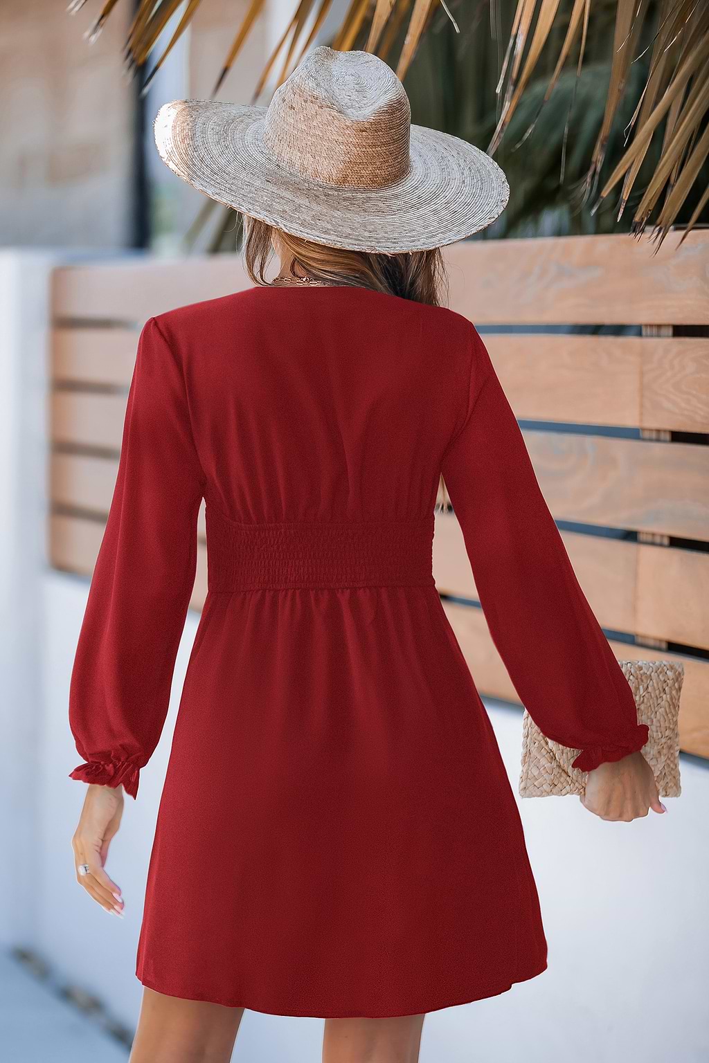 Robe courte rouge manches longues